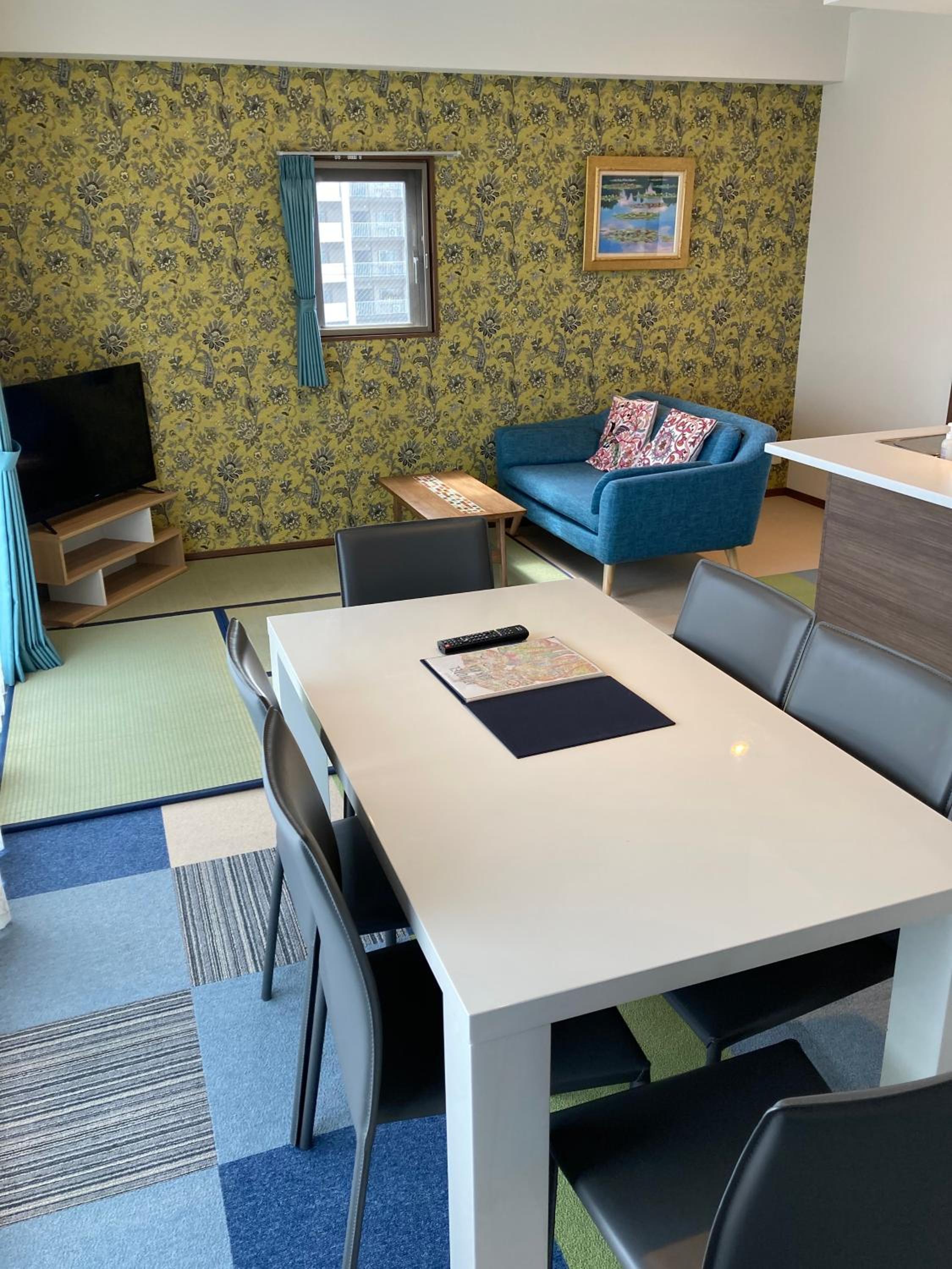Deluxe Family Suite - Photo 42