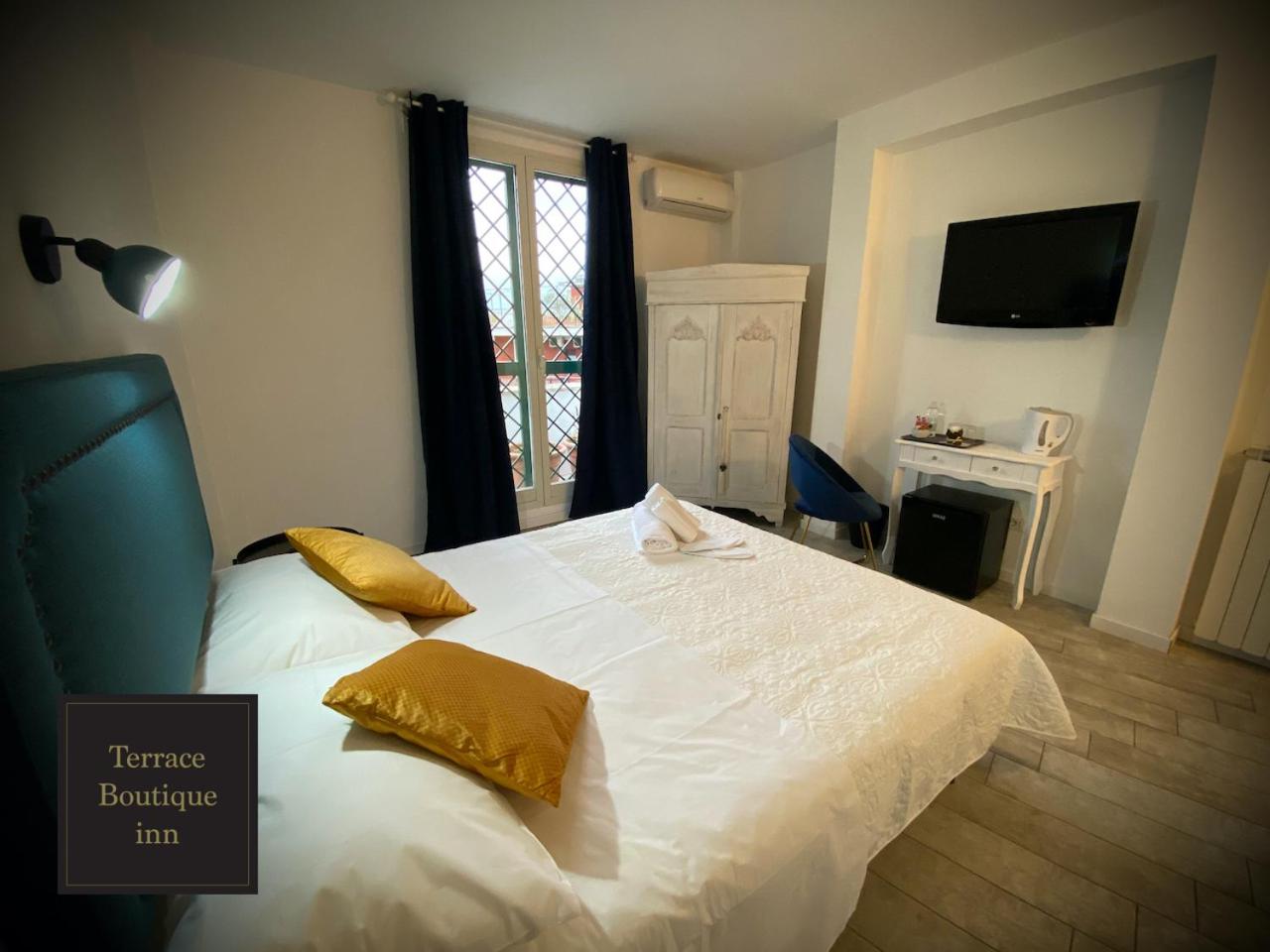 Superior King or Twin Room