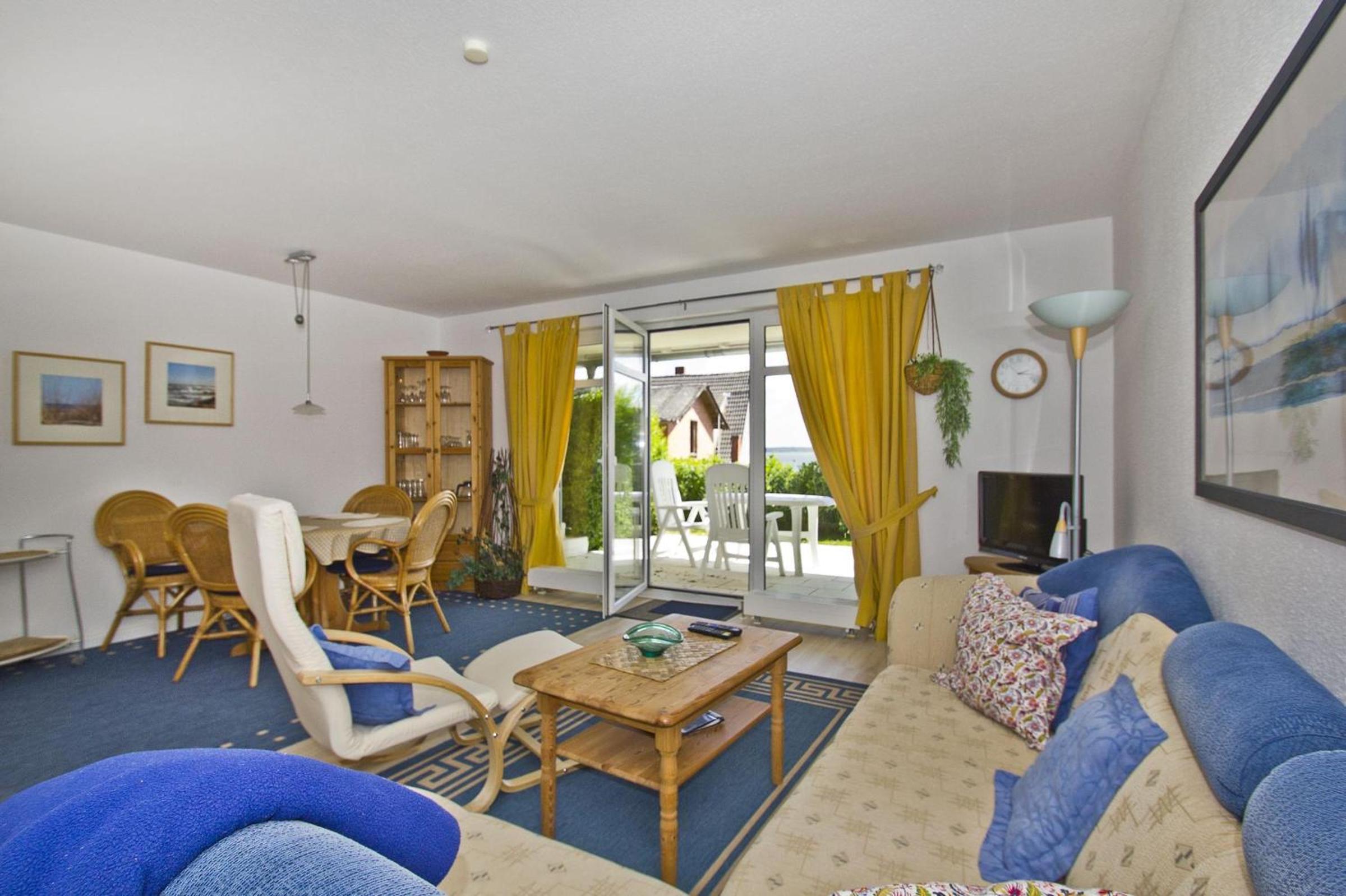 Apartment with Terrace photo 1