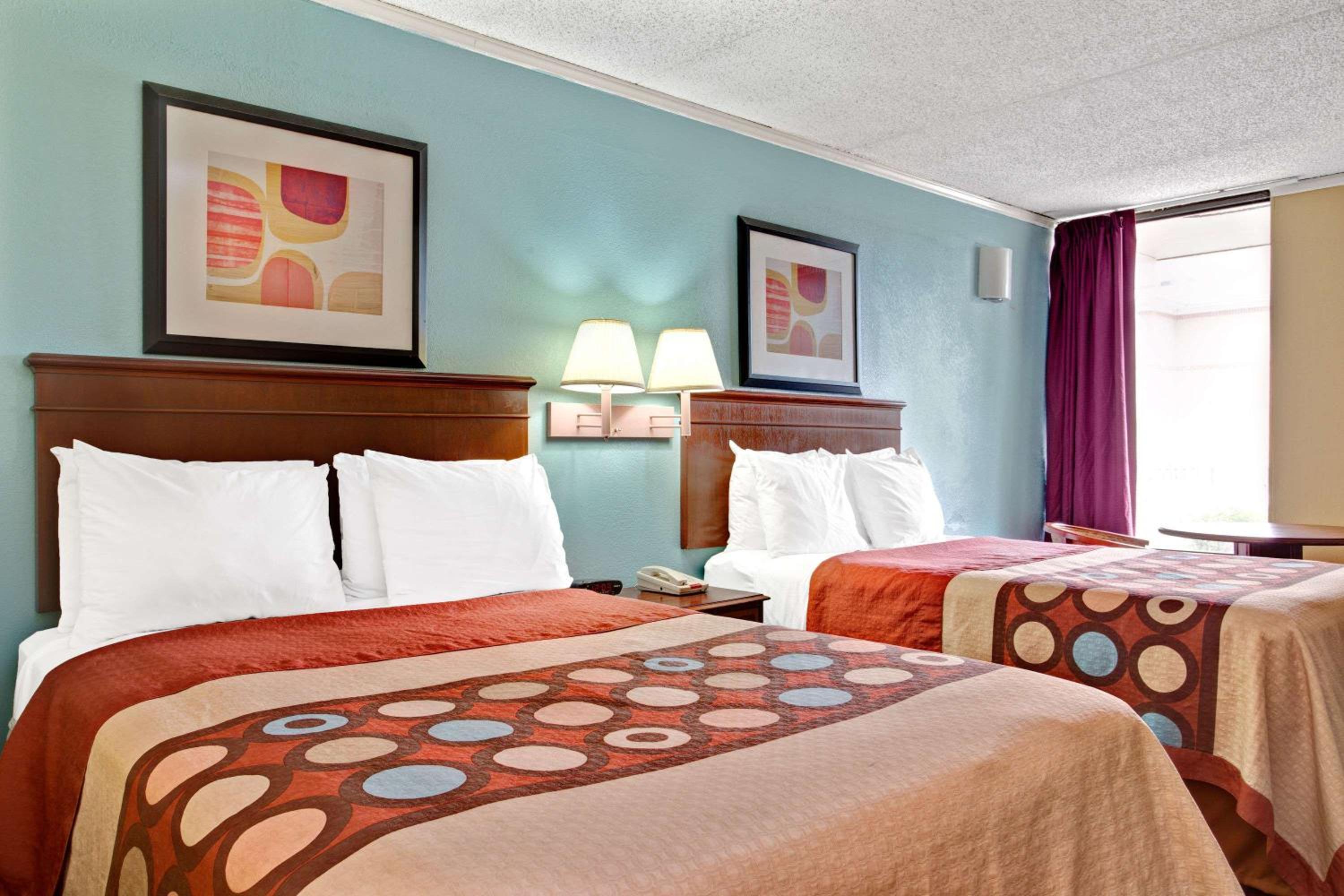 Double Room with Two Double Beds - Non-Smoking - Photo 7