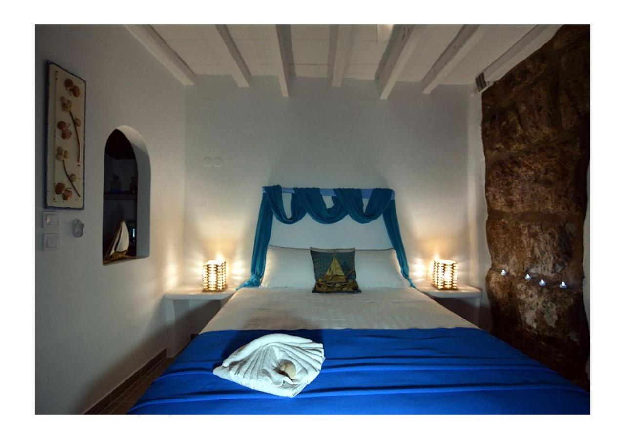 One-Bedroom House photo 1