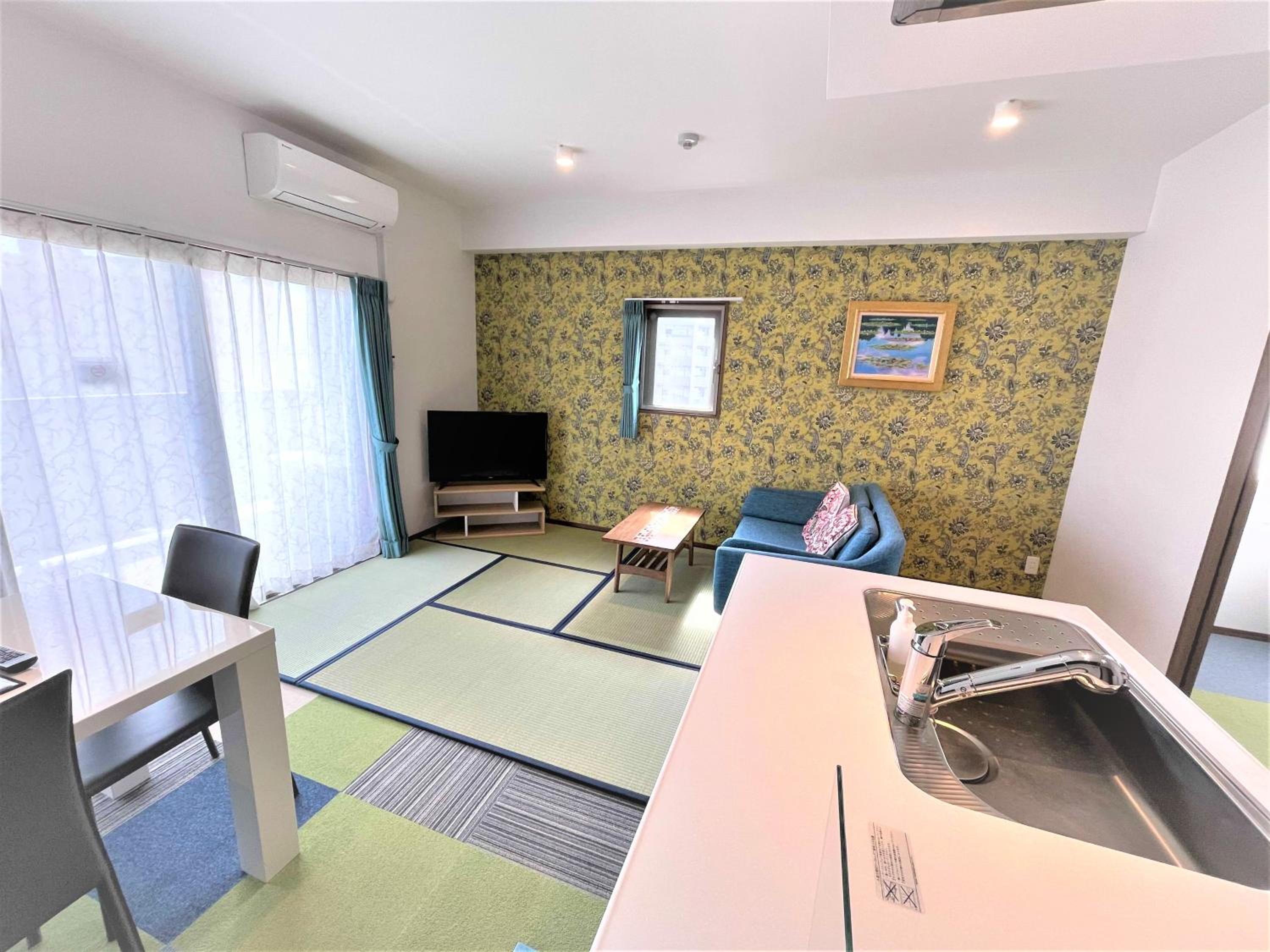 Deluxe Family Suite - Photo 49