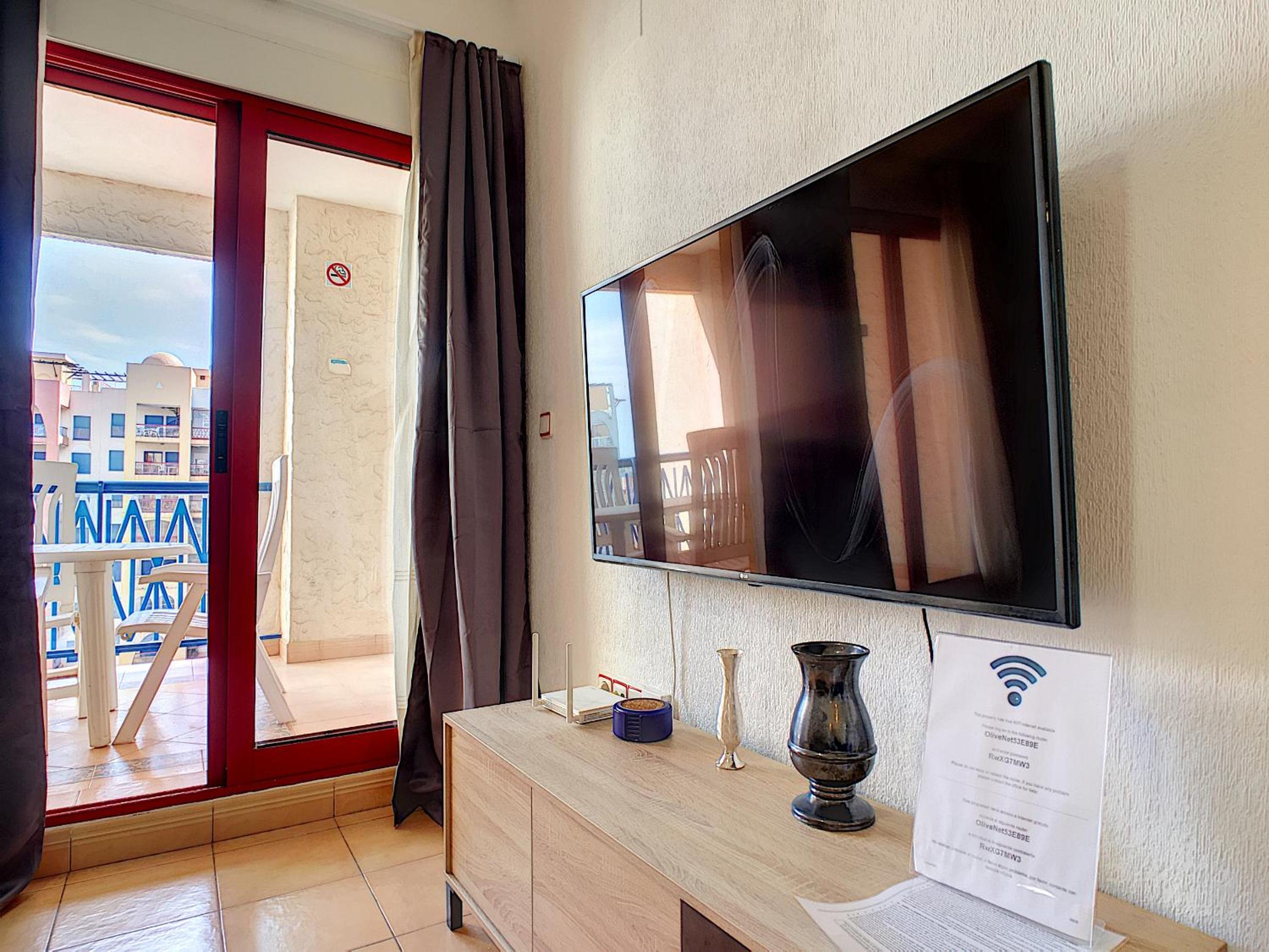 Apartment with Sea View photo 2
