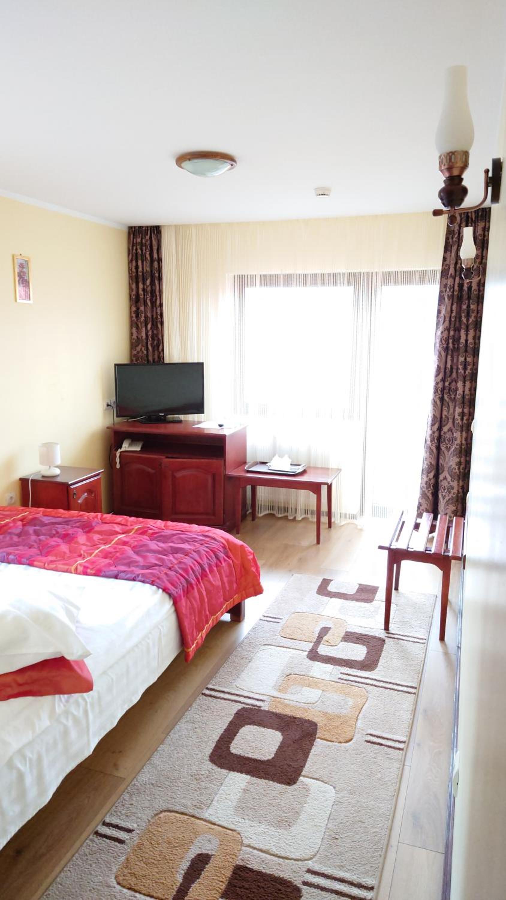 Standard Double Room - Photo 1
