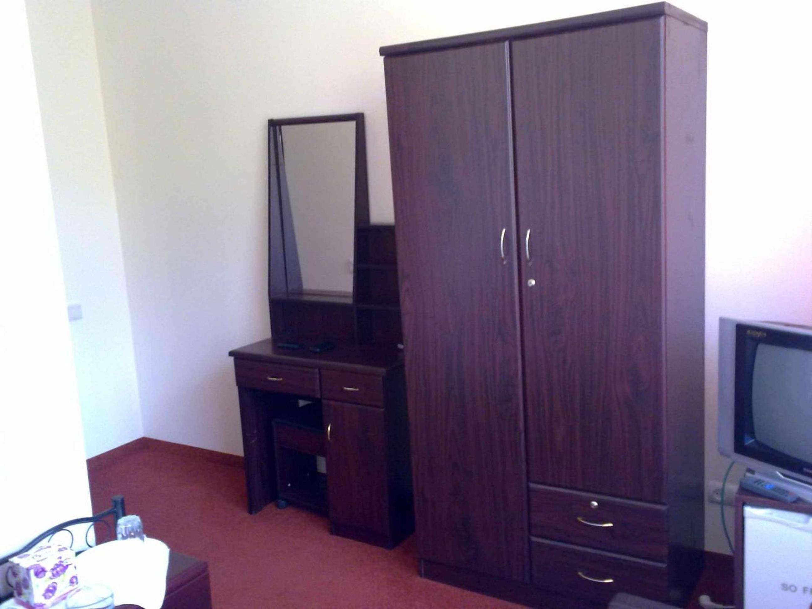 Comfort Single Room - Treatment Included photo 3