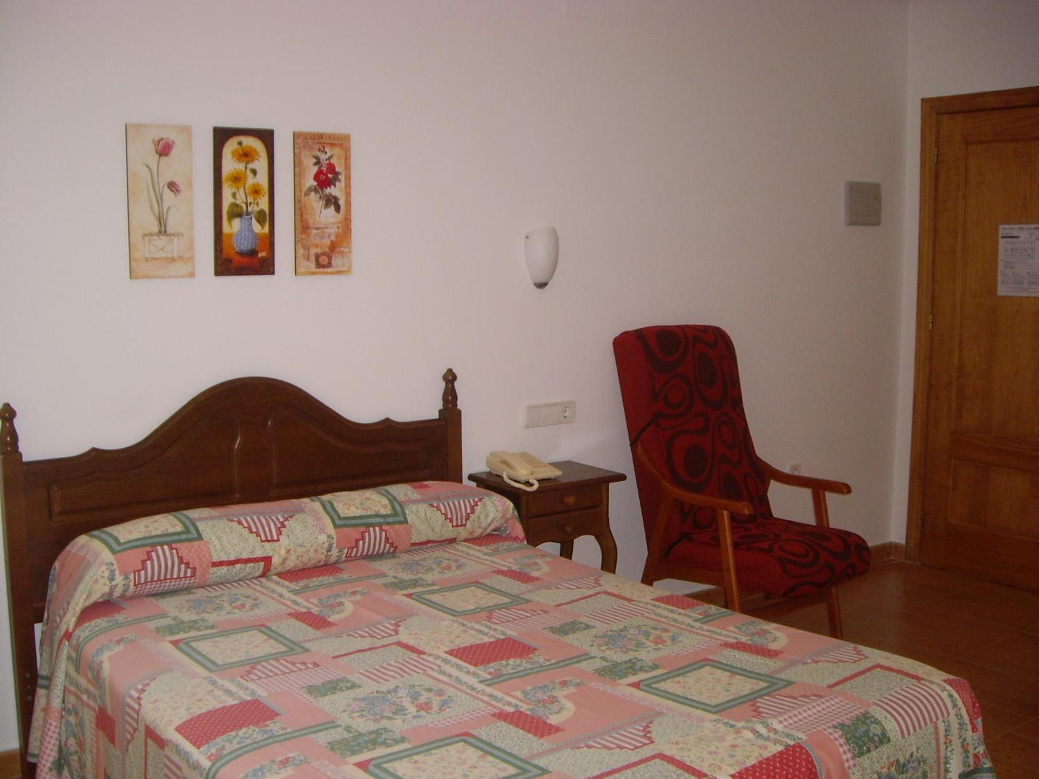 Double Room - Disability Access - Photo 4