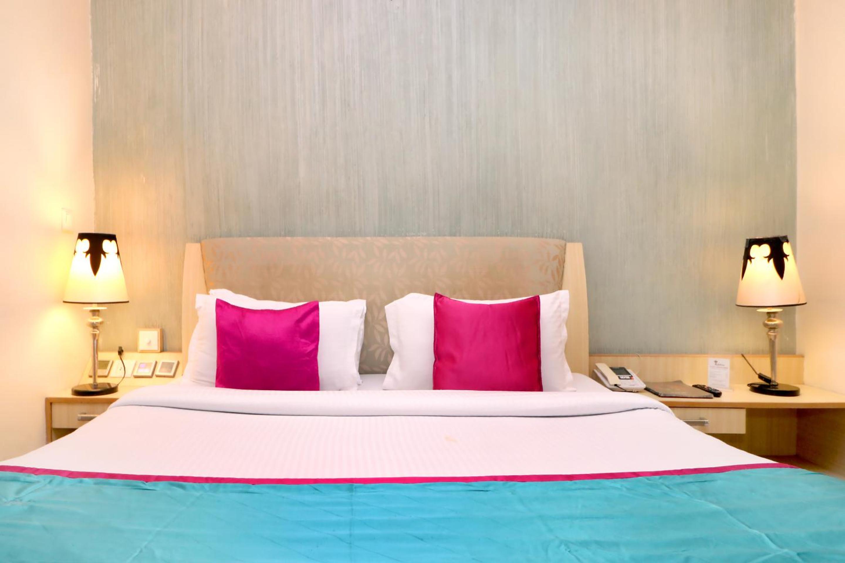 Super Deluxe Double Room - 20% Discount on F&B services   photo 3