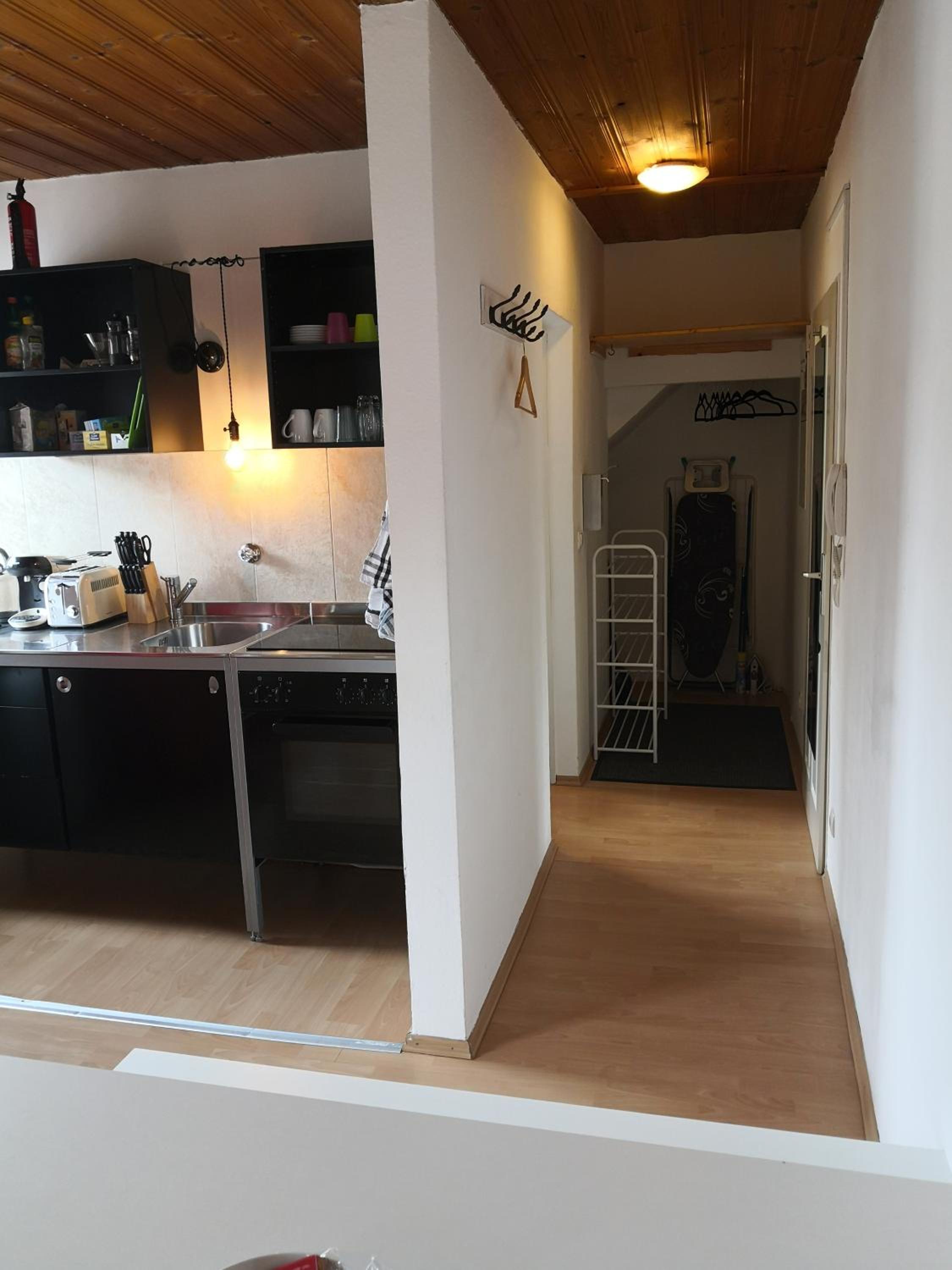 One-Bedroom Apartment - Photo 15