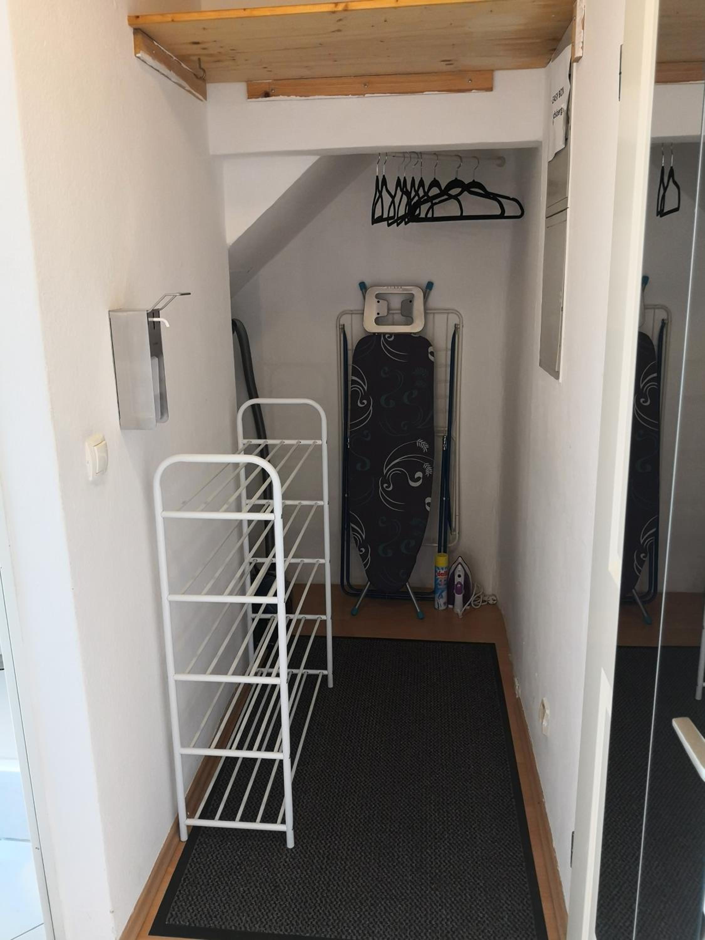 One-Bedroom Apartment - Photo 14
