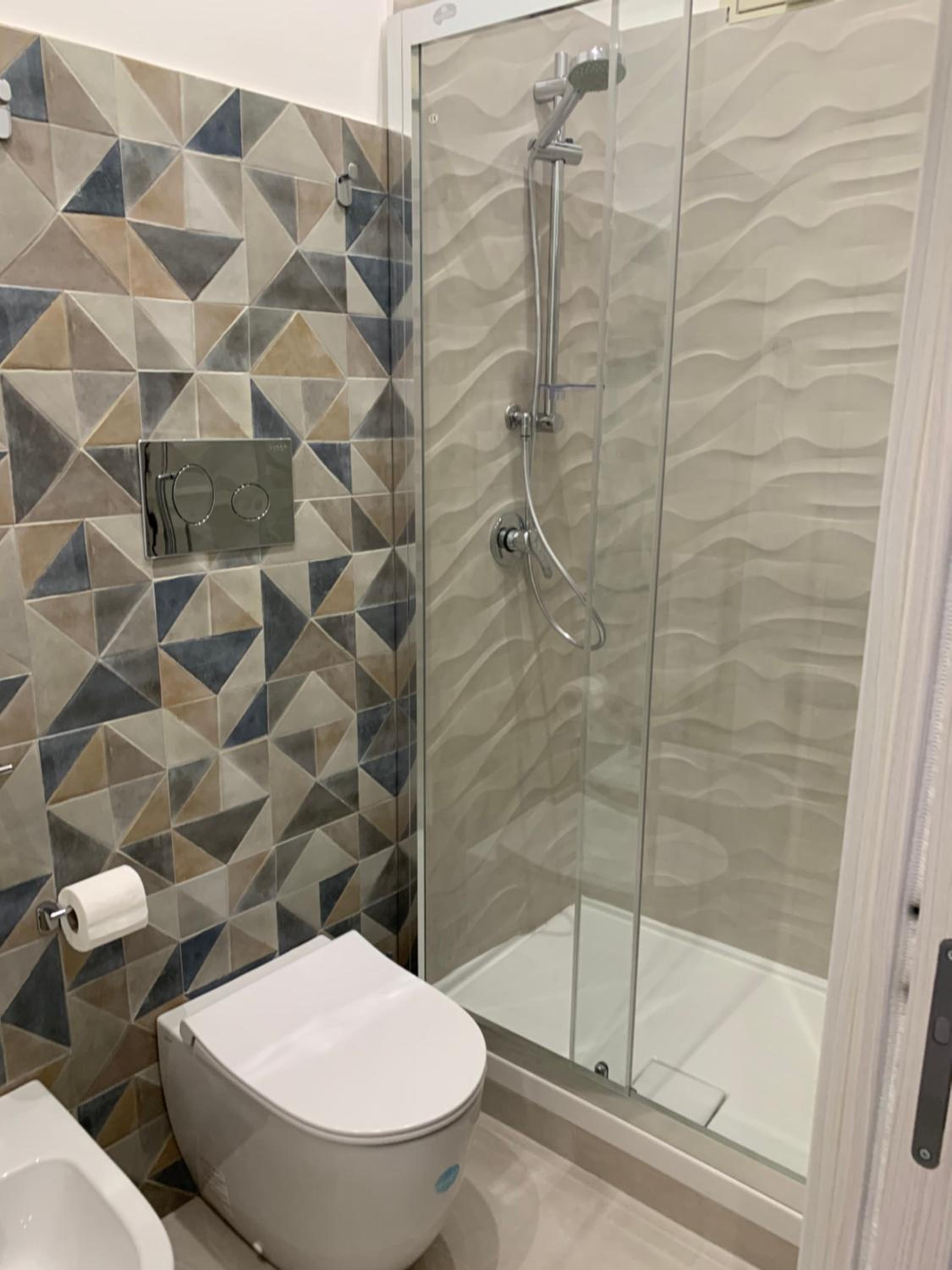 Deluxe Double Room with Balcony photo 3