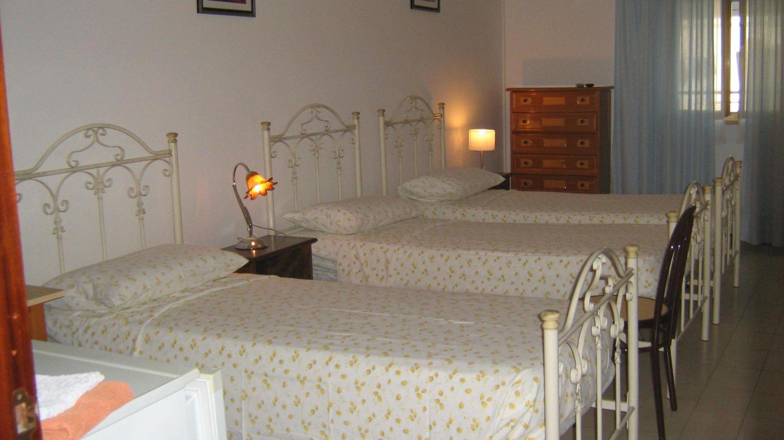 Triple Room - Photo 1