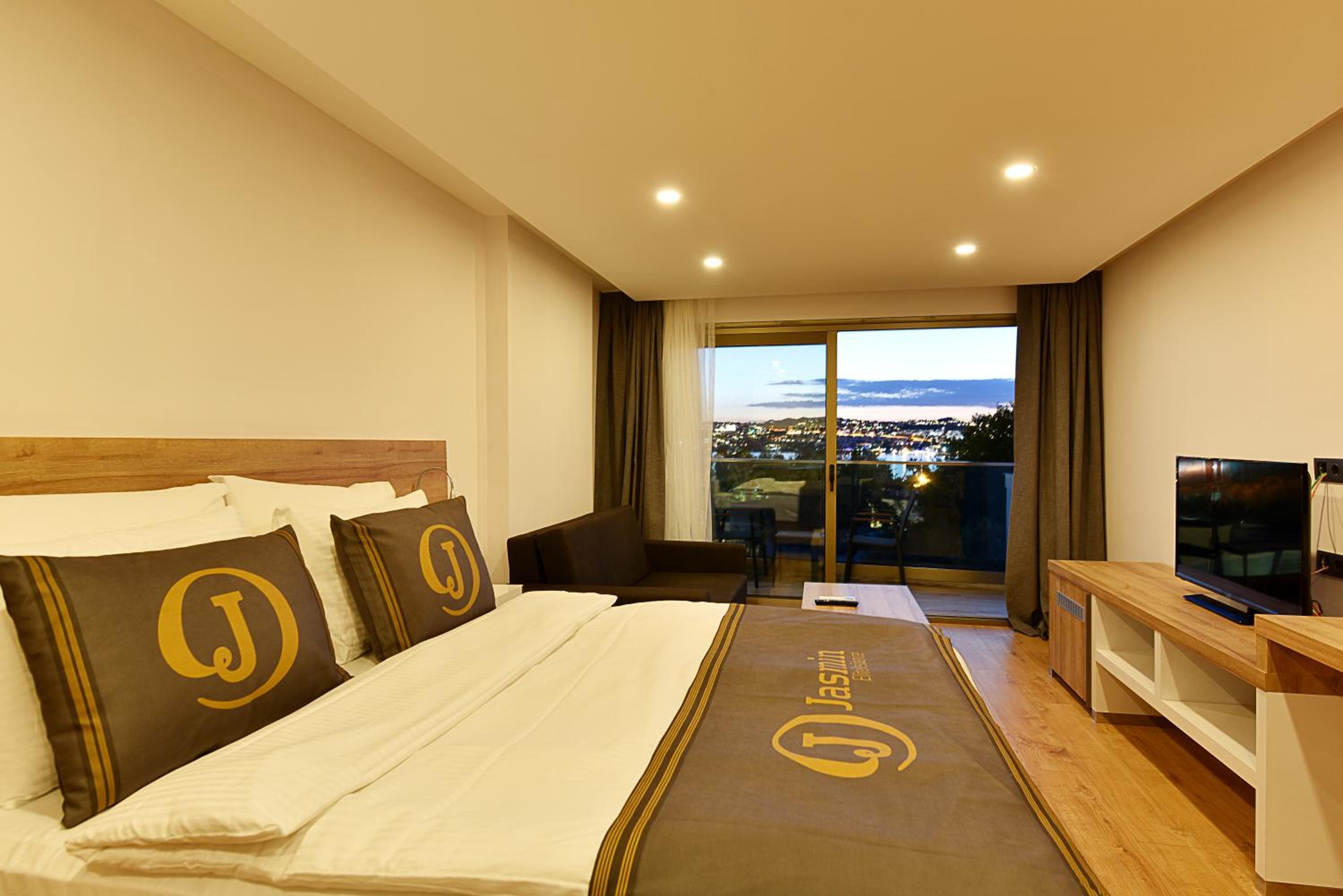 Studio with Sea View - Photo 4