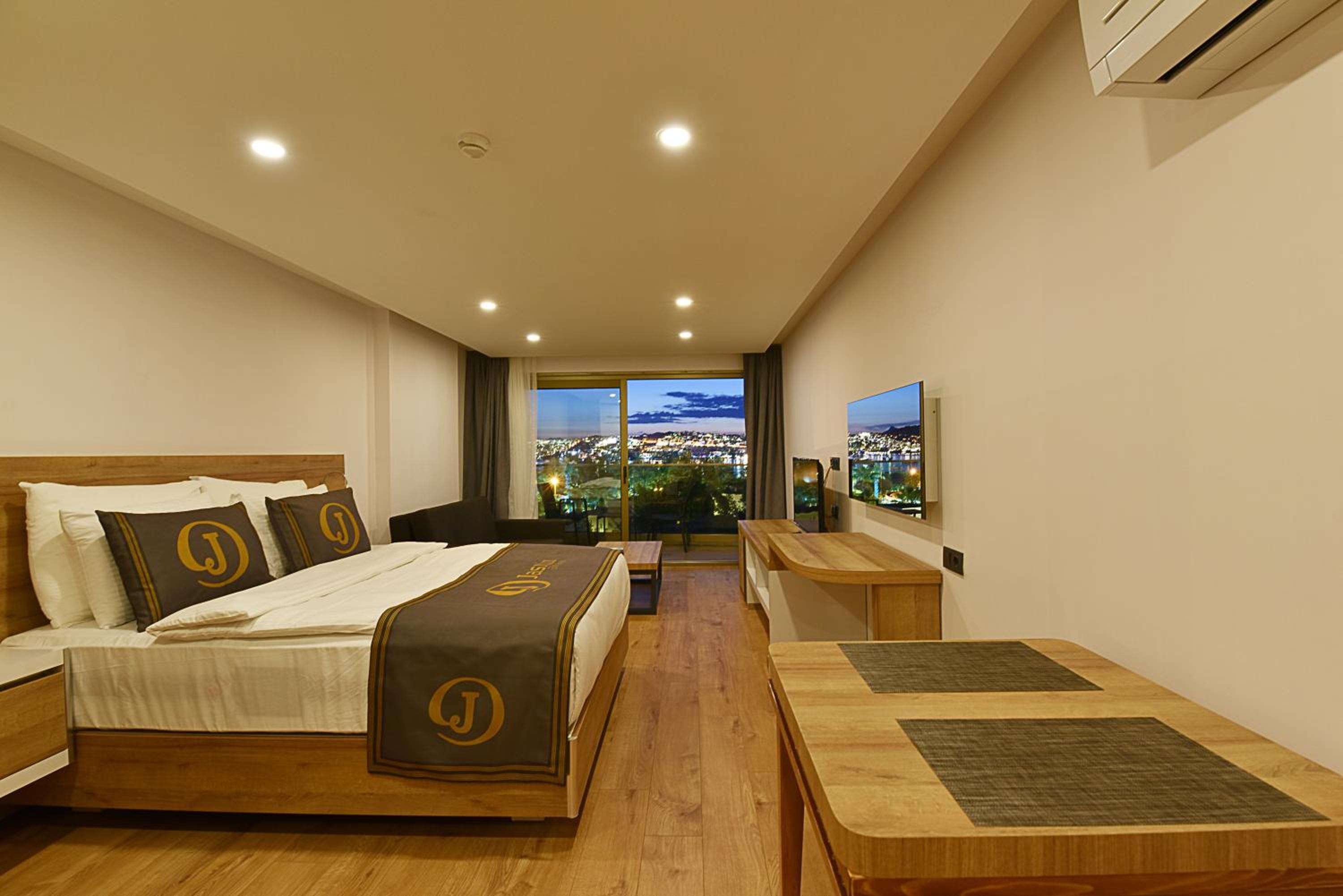 Studio with Sea View - Photo 5