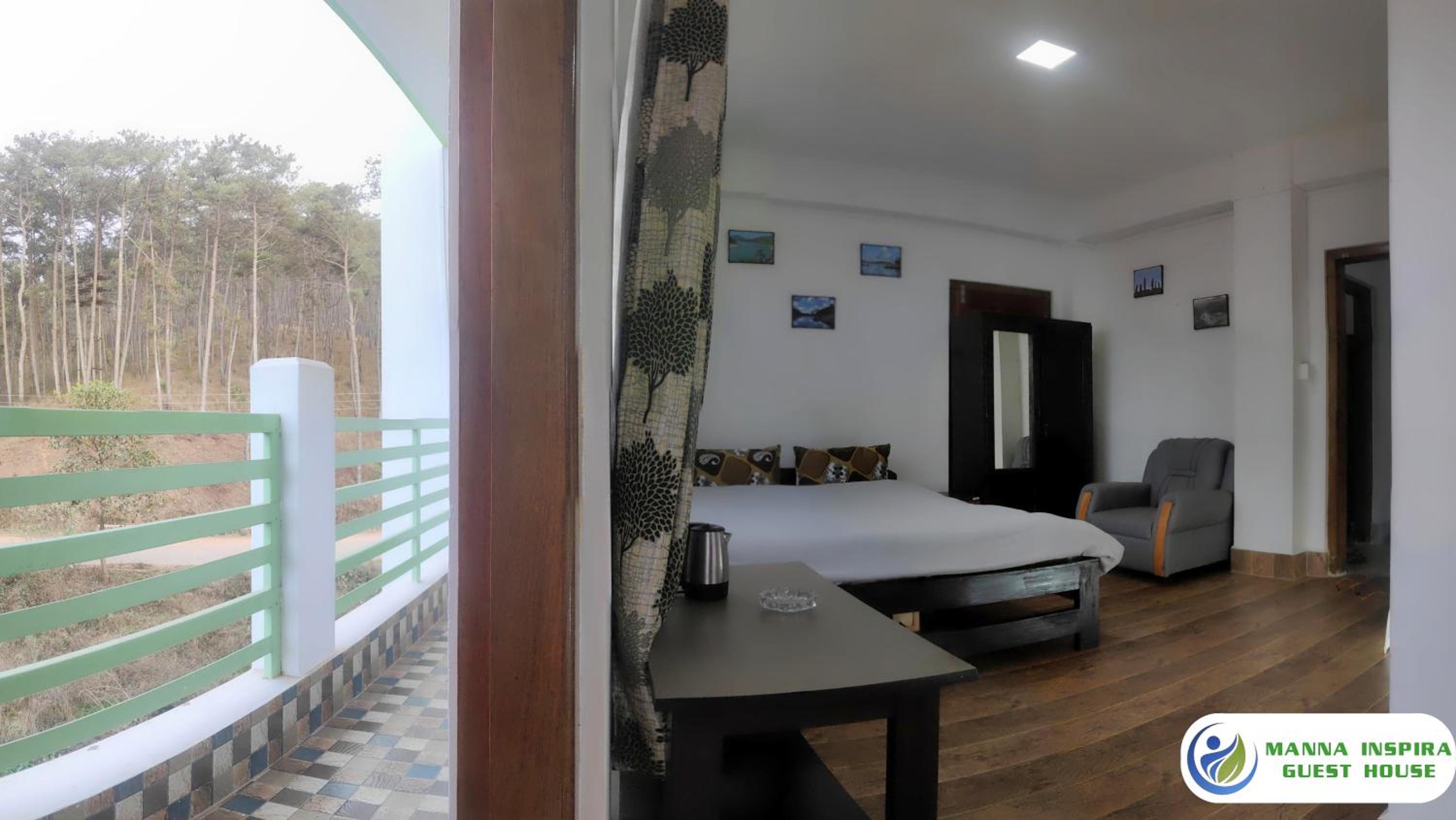 Double Room with Balcony (2 Adults + 1 Child) - Photo 19
