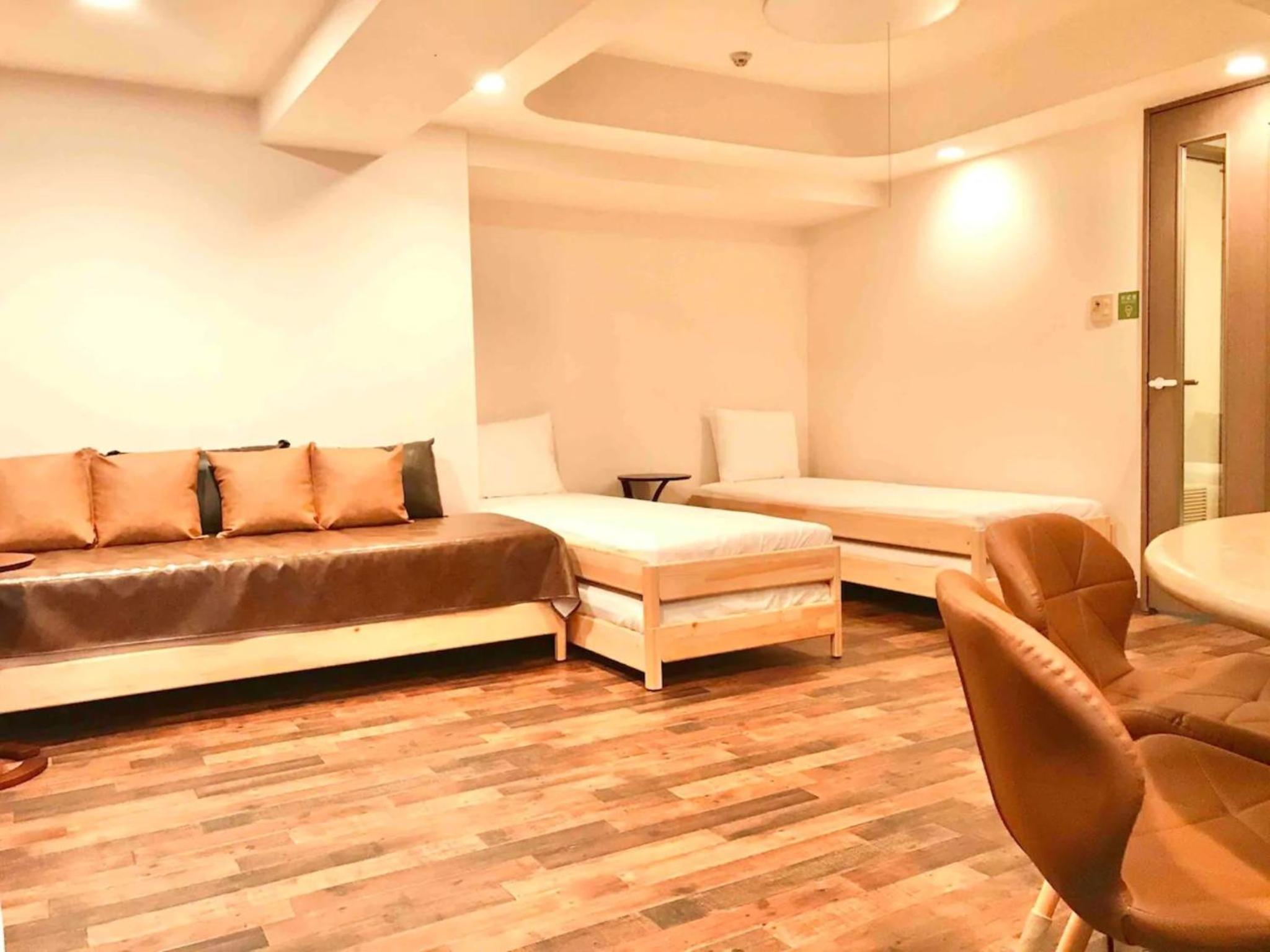 Apartment photo 1