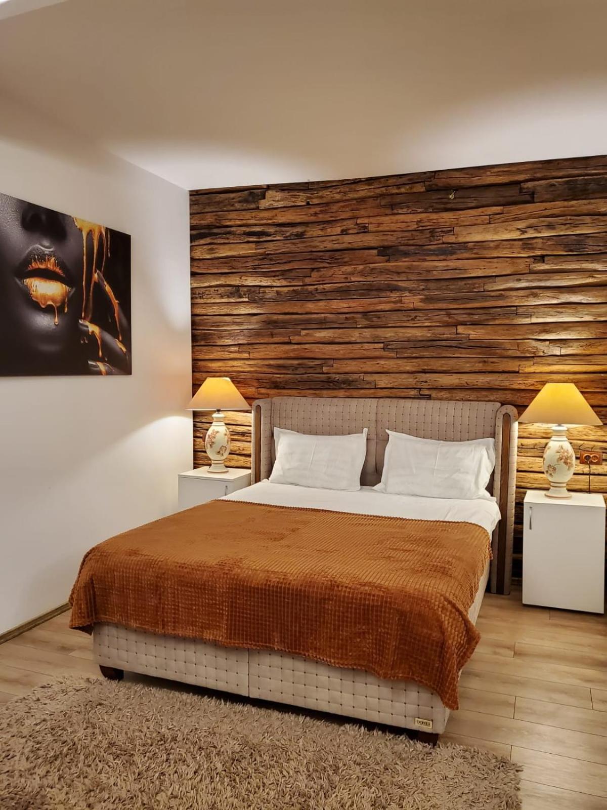 Deluxe Double Room with Castle View - Photo 9