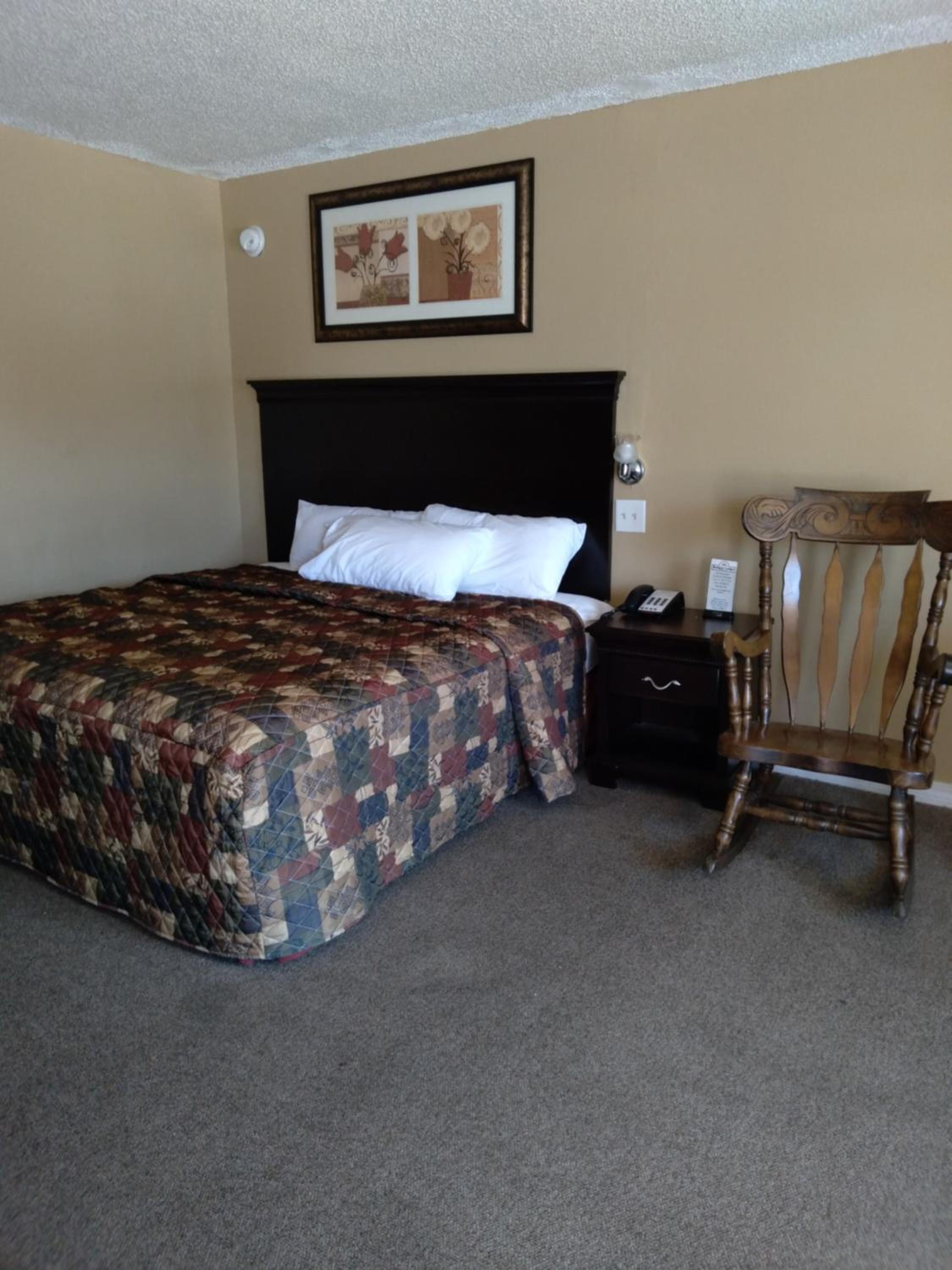 Deluxe King Room - Photo 2