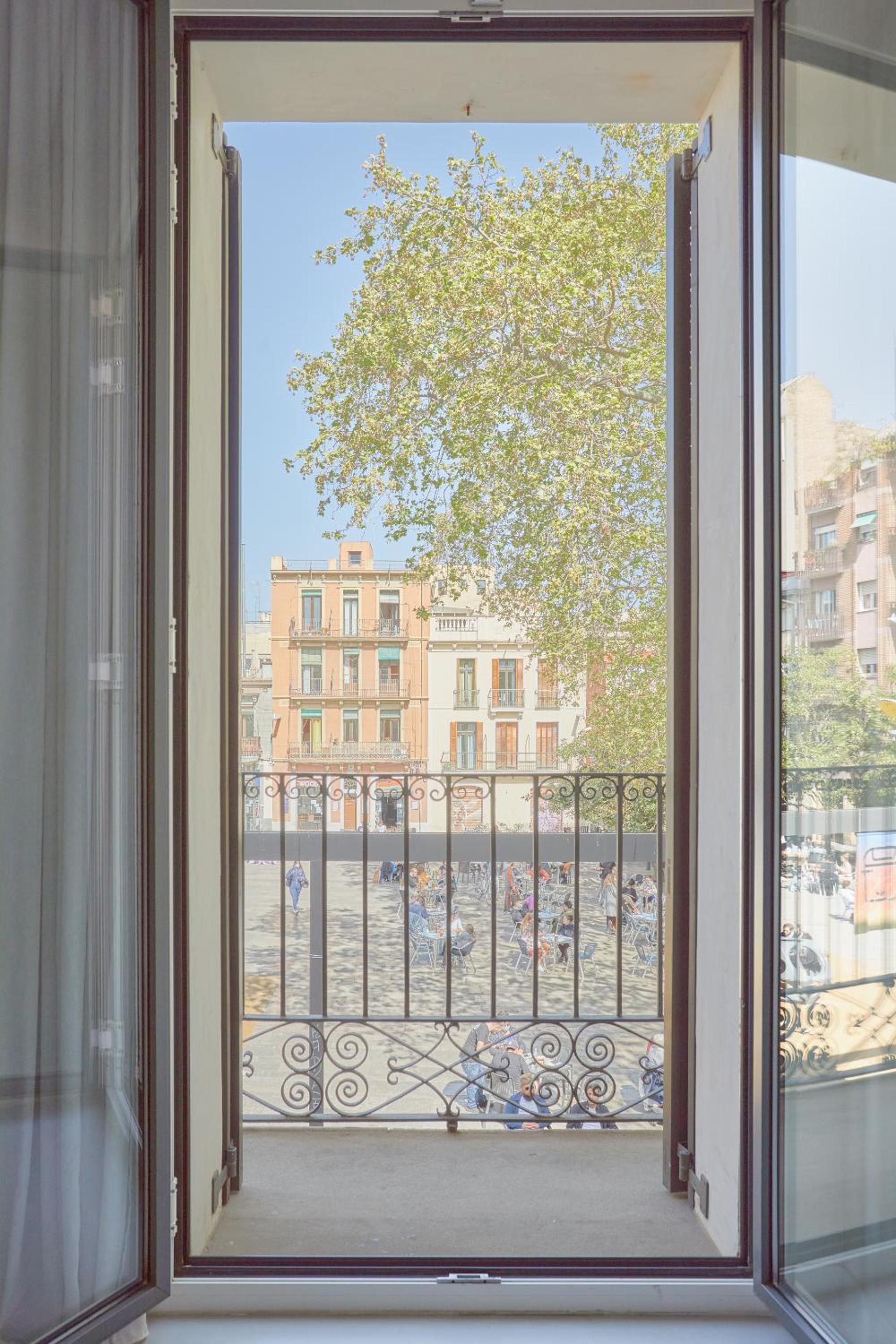 Queen Room With Balcony photo 3