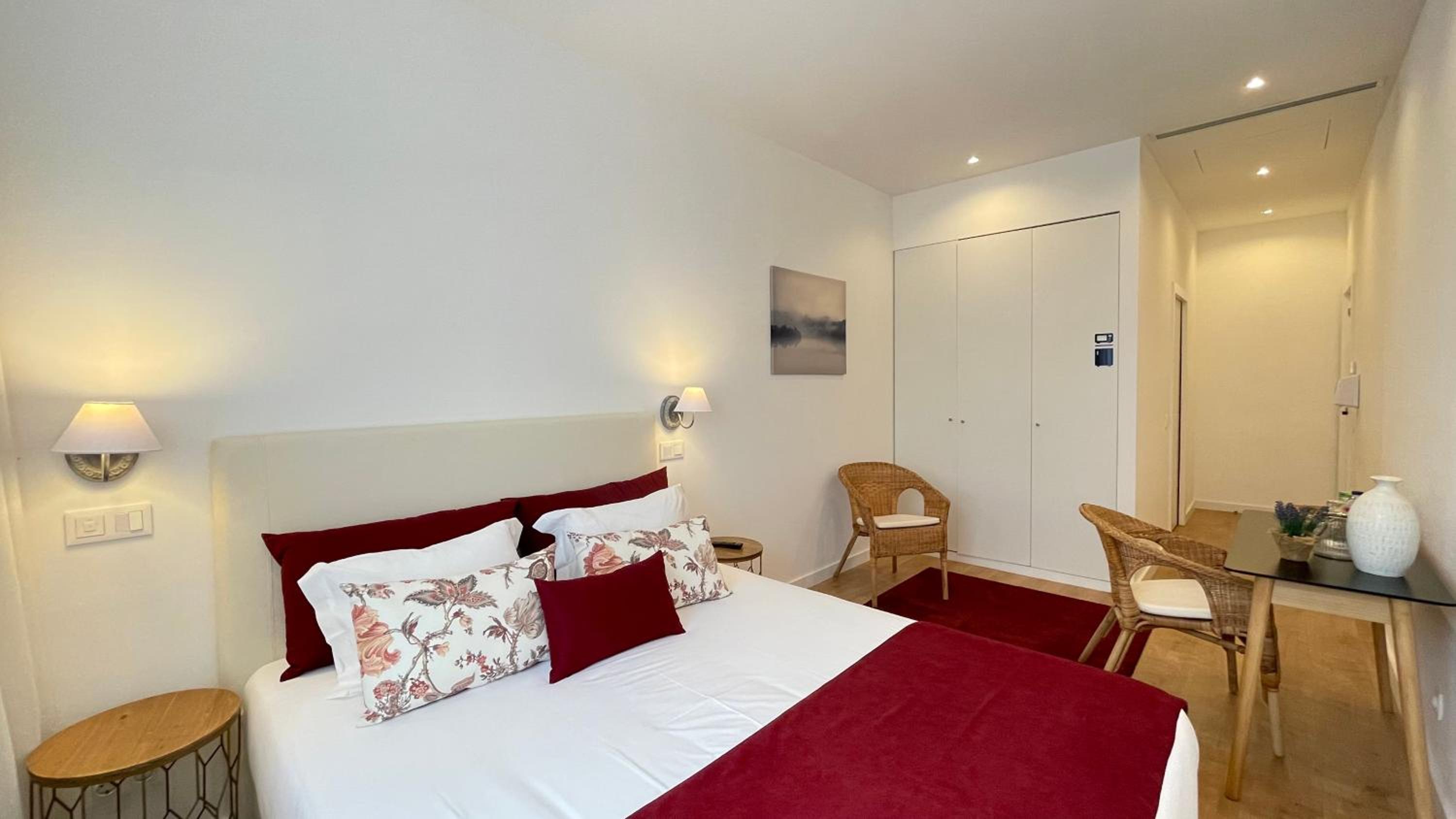 Double Room - Photo 2