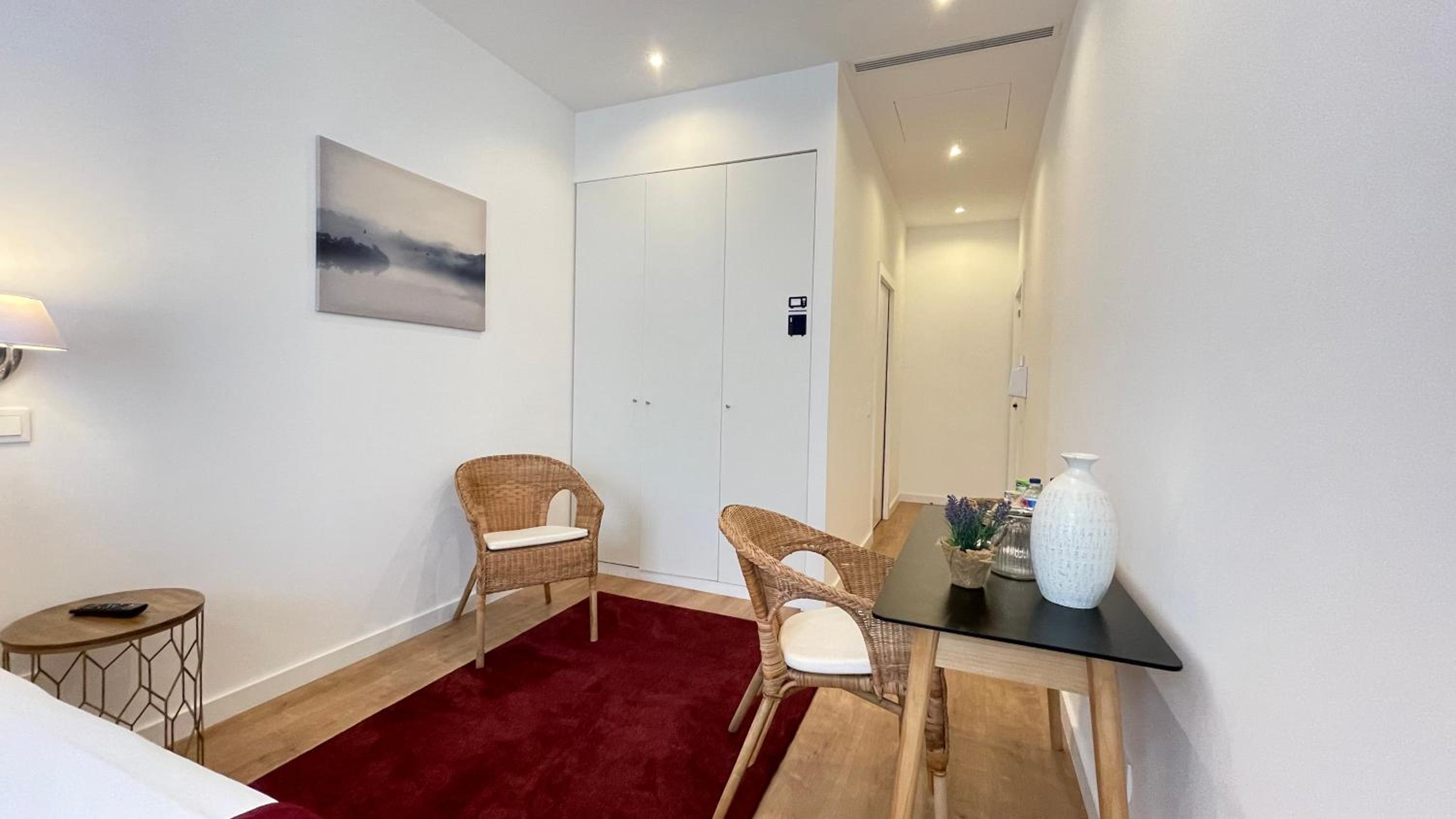 Double Room - Photo 28
