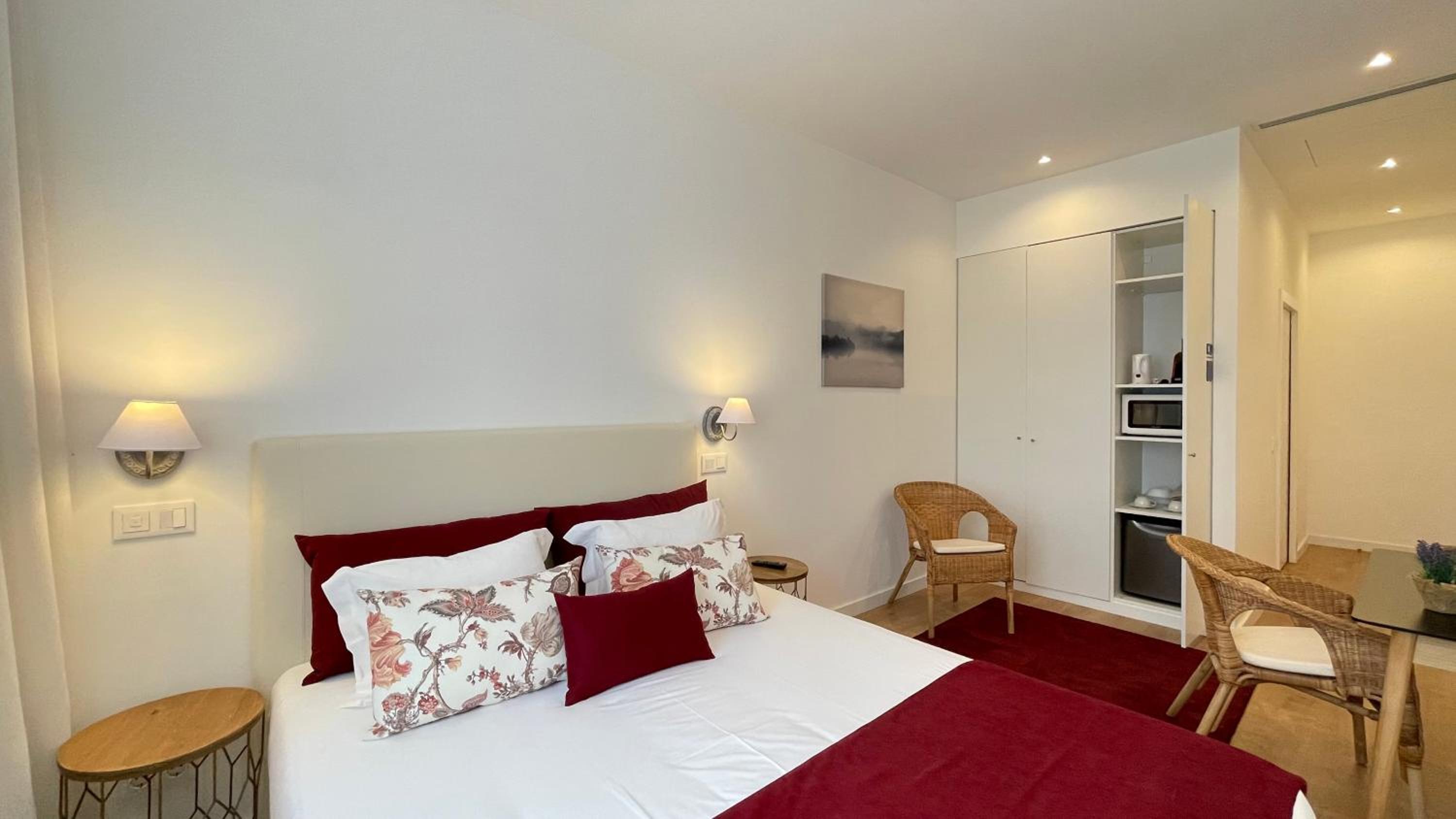Double Room - Photo 22