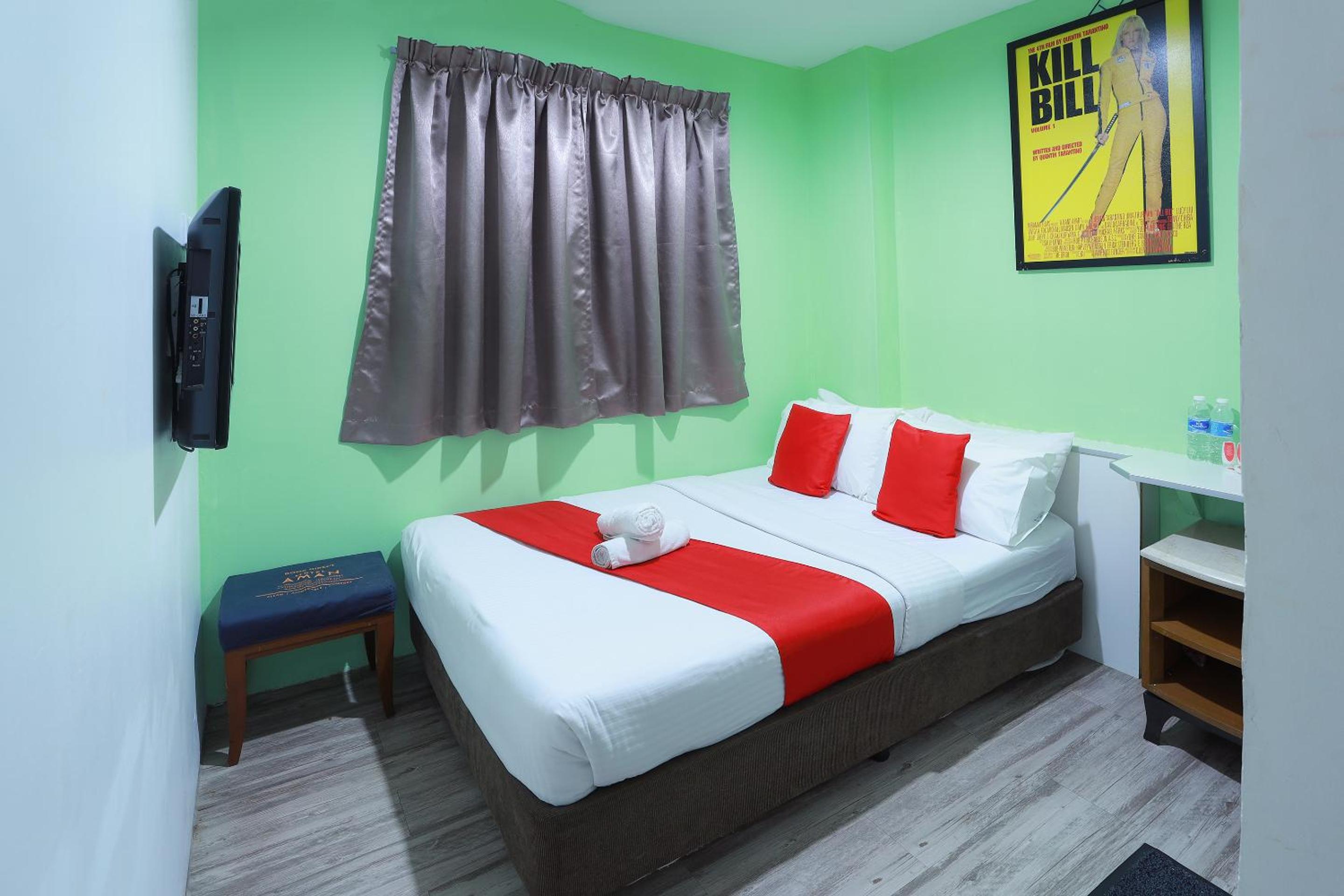 Deluxe Queen Room