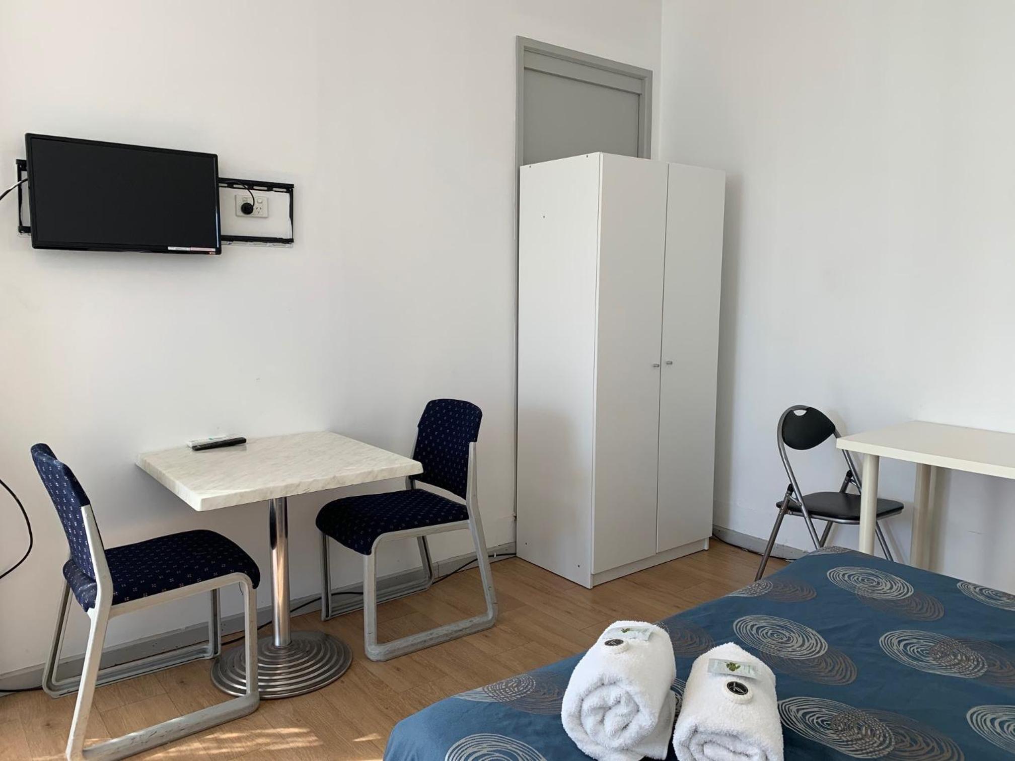 Standard Double or Twin Room photo 3