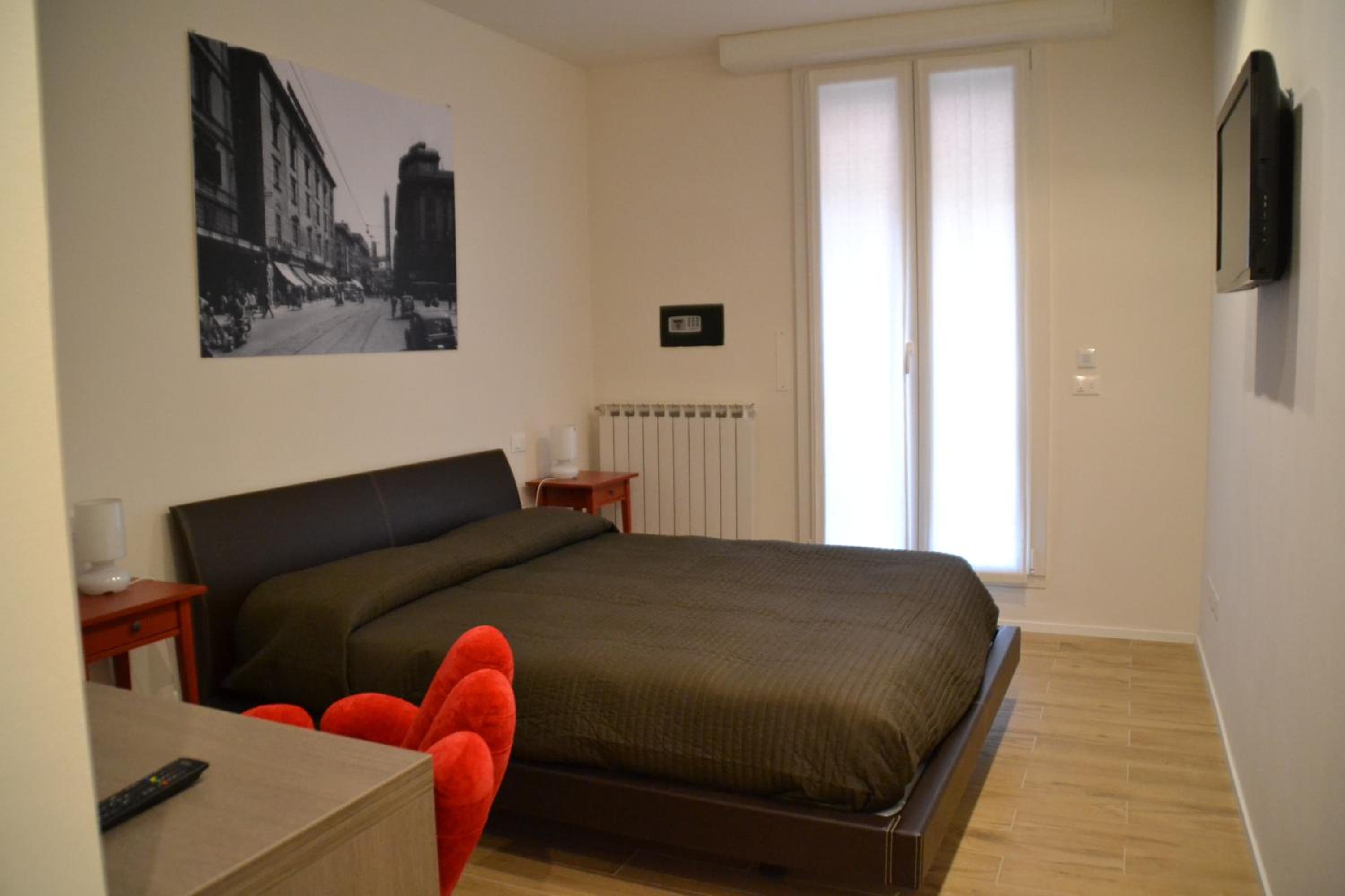 Double Room - Photo 17