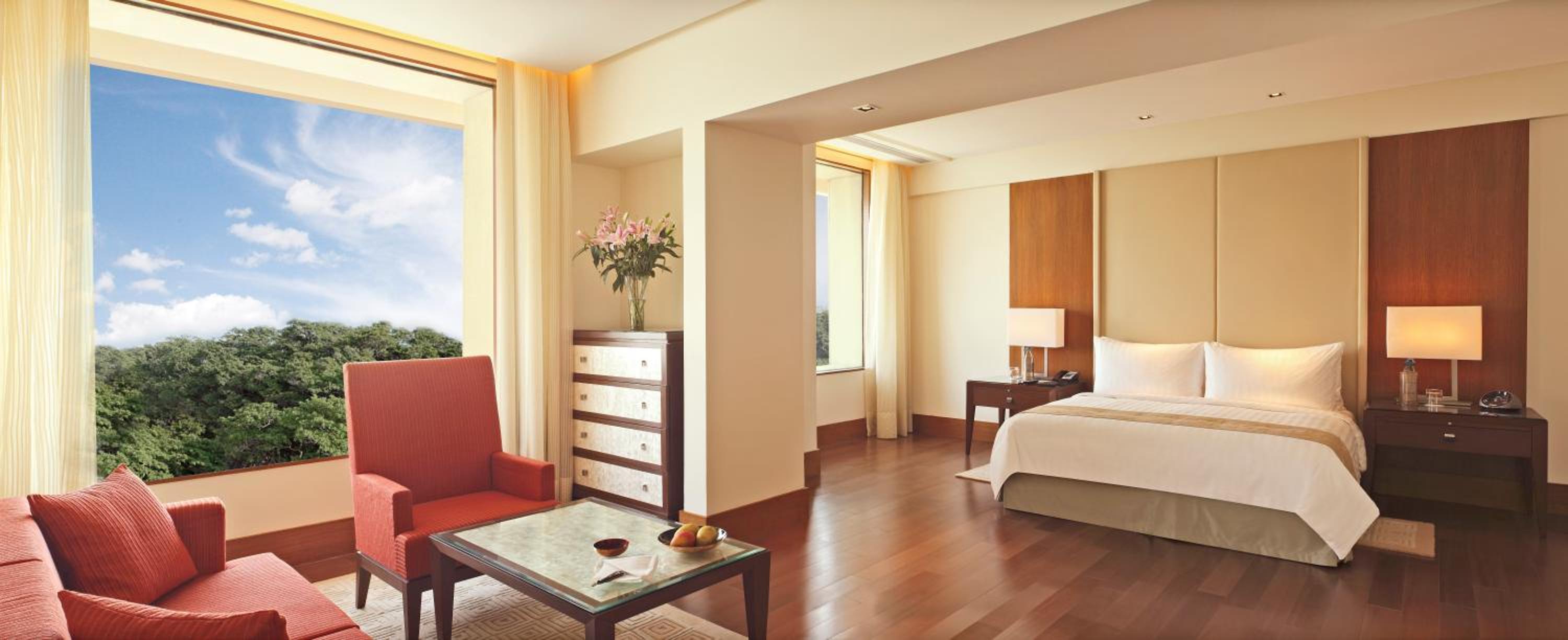 Residential Suite with Pool at The Oberoi Gurgaon Residential Suite with Pool at The Oberoi Gurgaon