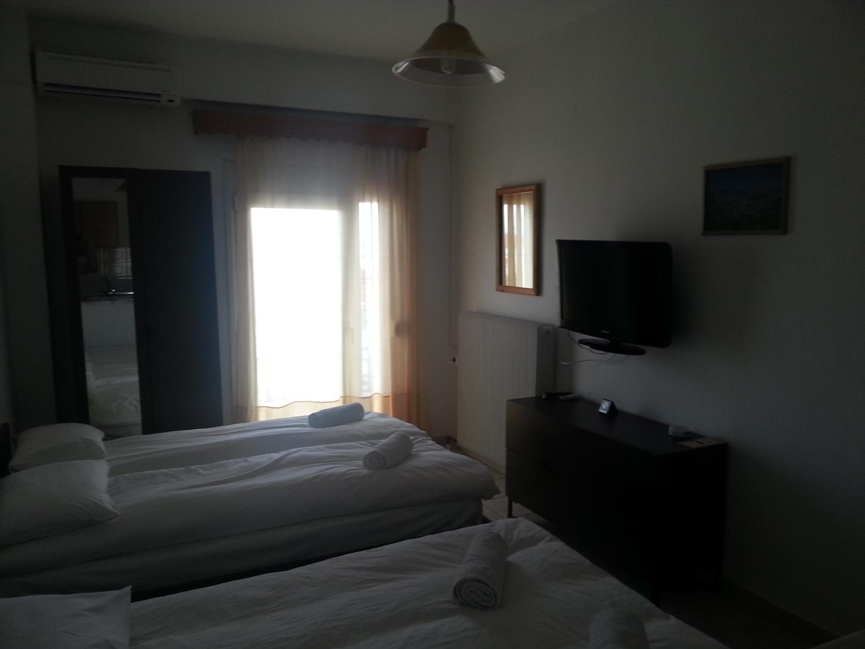 Studio (4 Adults)