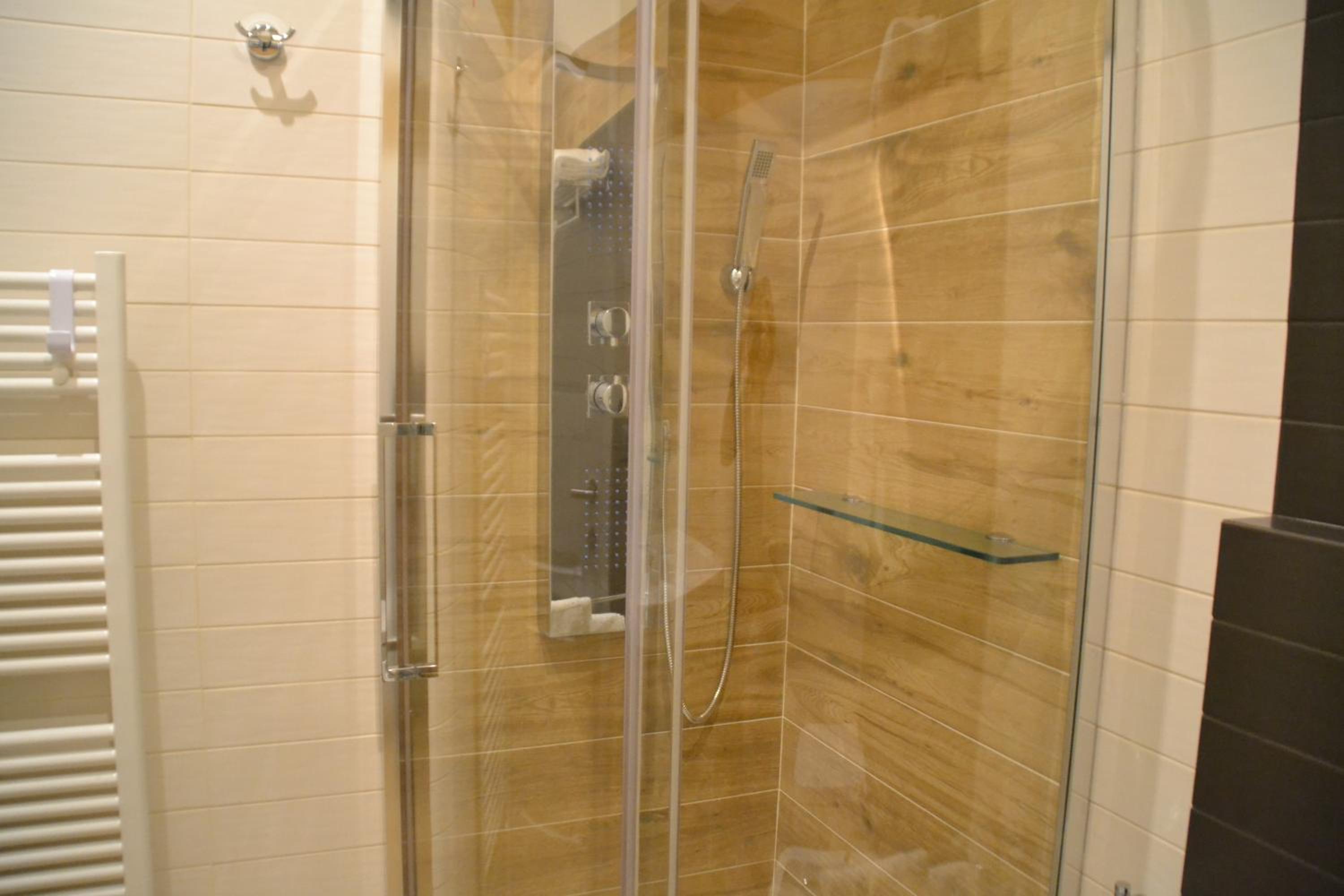 Double Room - Photo 26