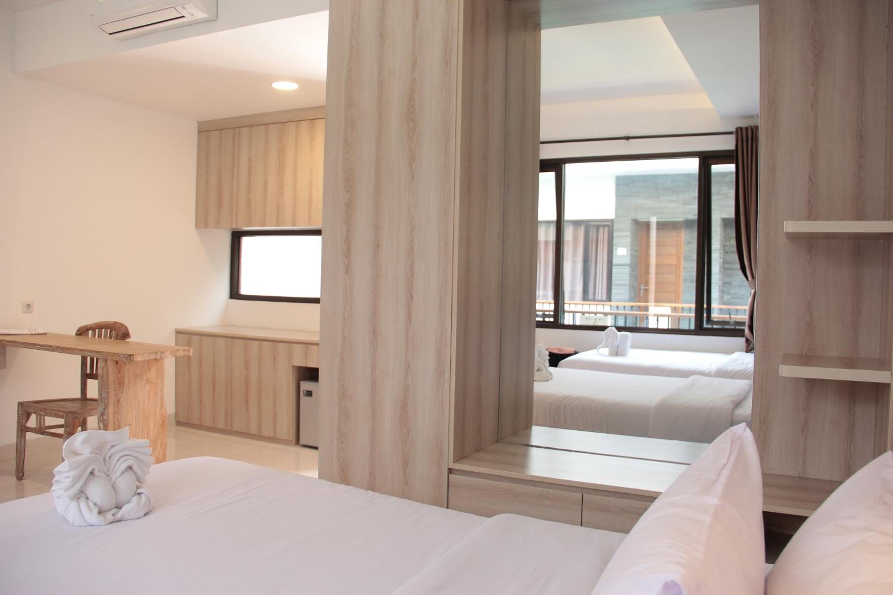 Deluxe Twin Room - Photo 9