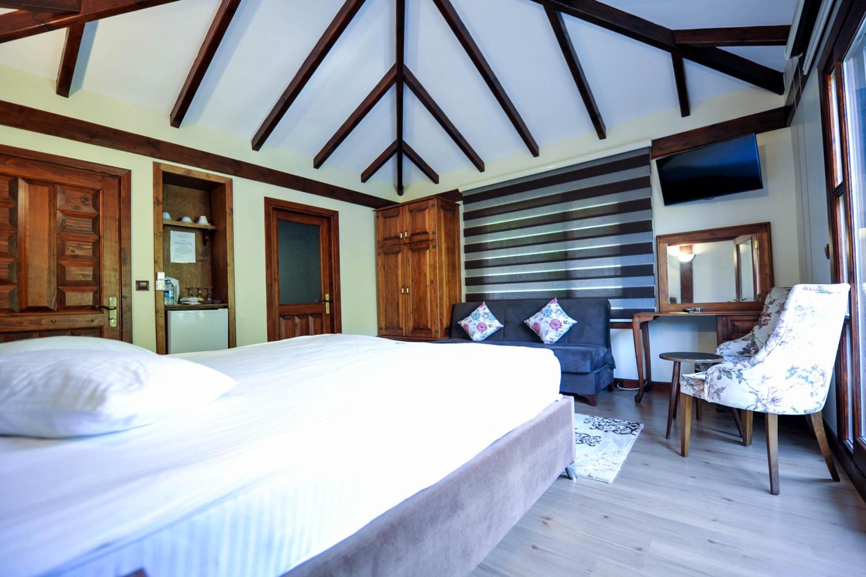 Standard Double Room - Photo 1