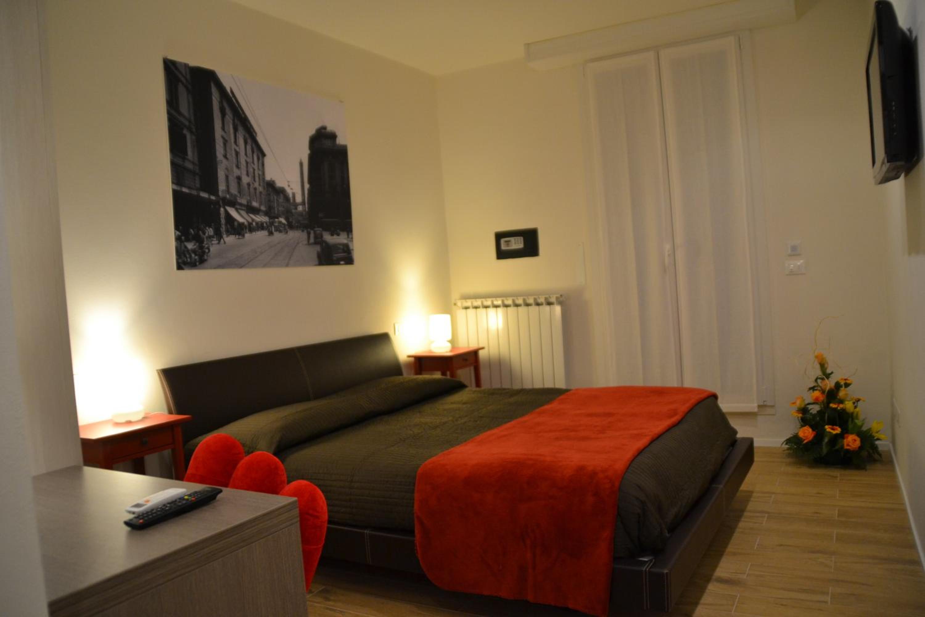 Double Room - Photo 8