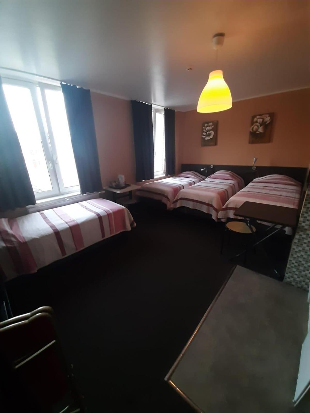 Quadruple Room - Photo 5