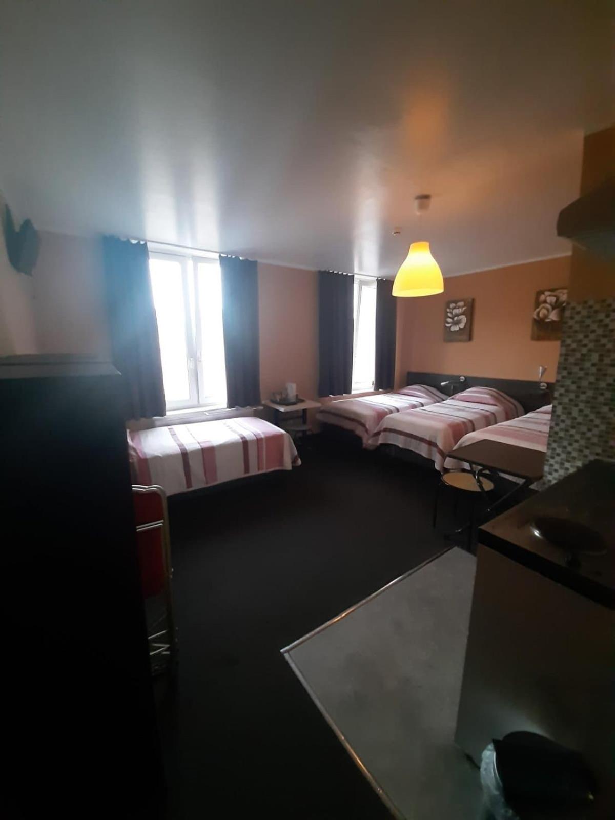 Quadruple Room - Photo 4