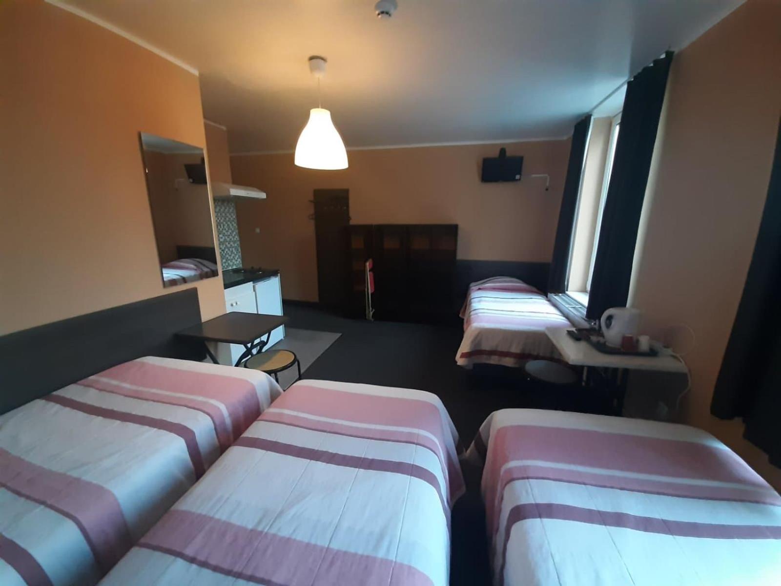 Quadruple Room - Photo 3