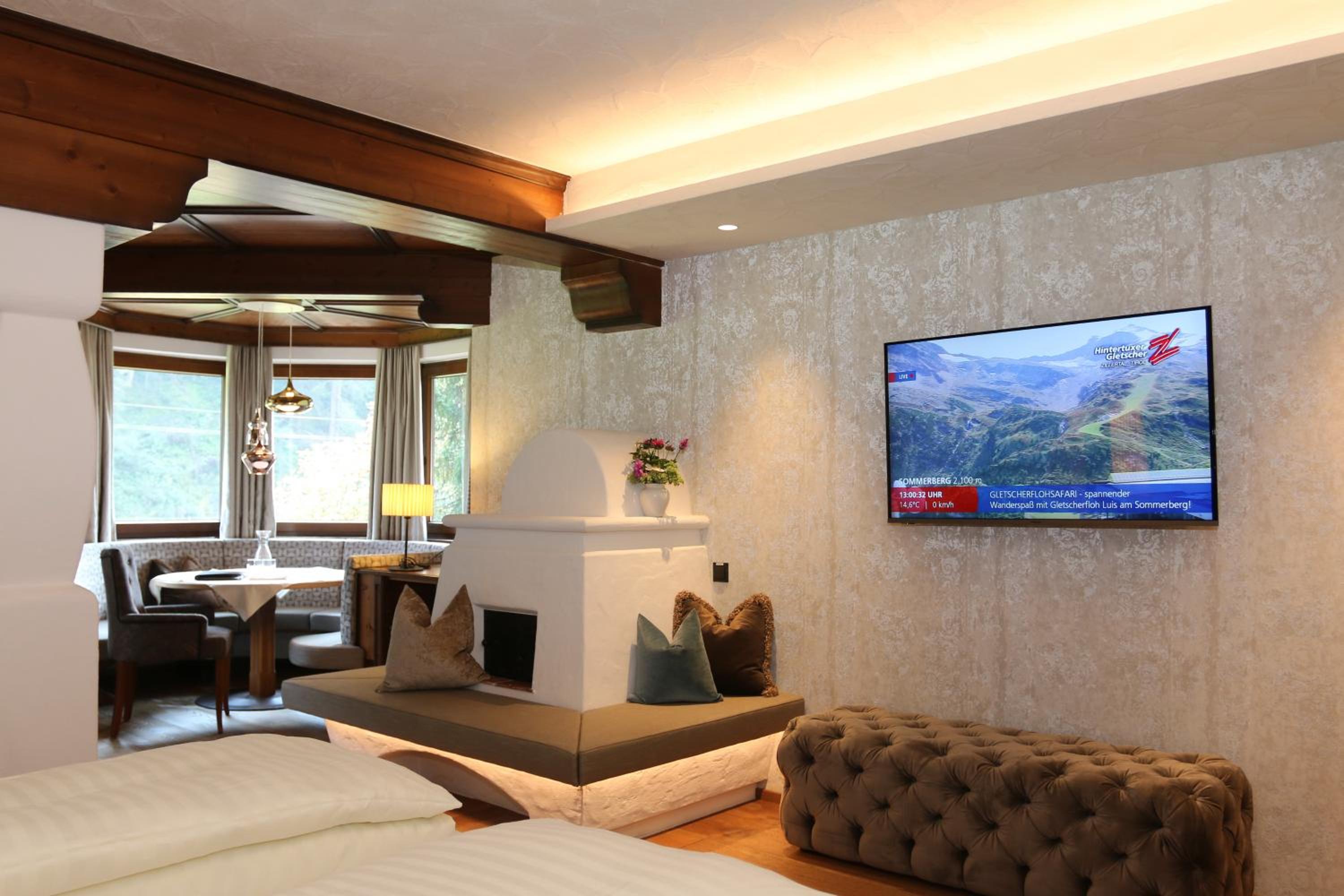 Junior Suite With Mountain View