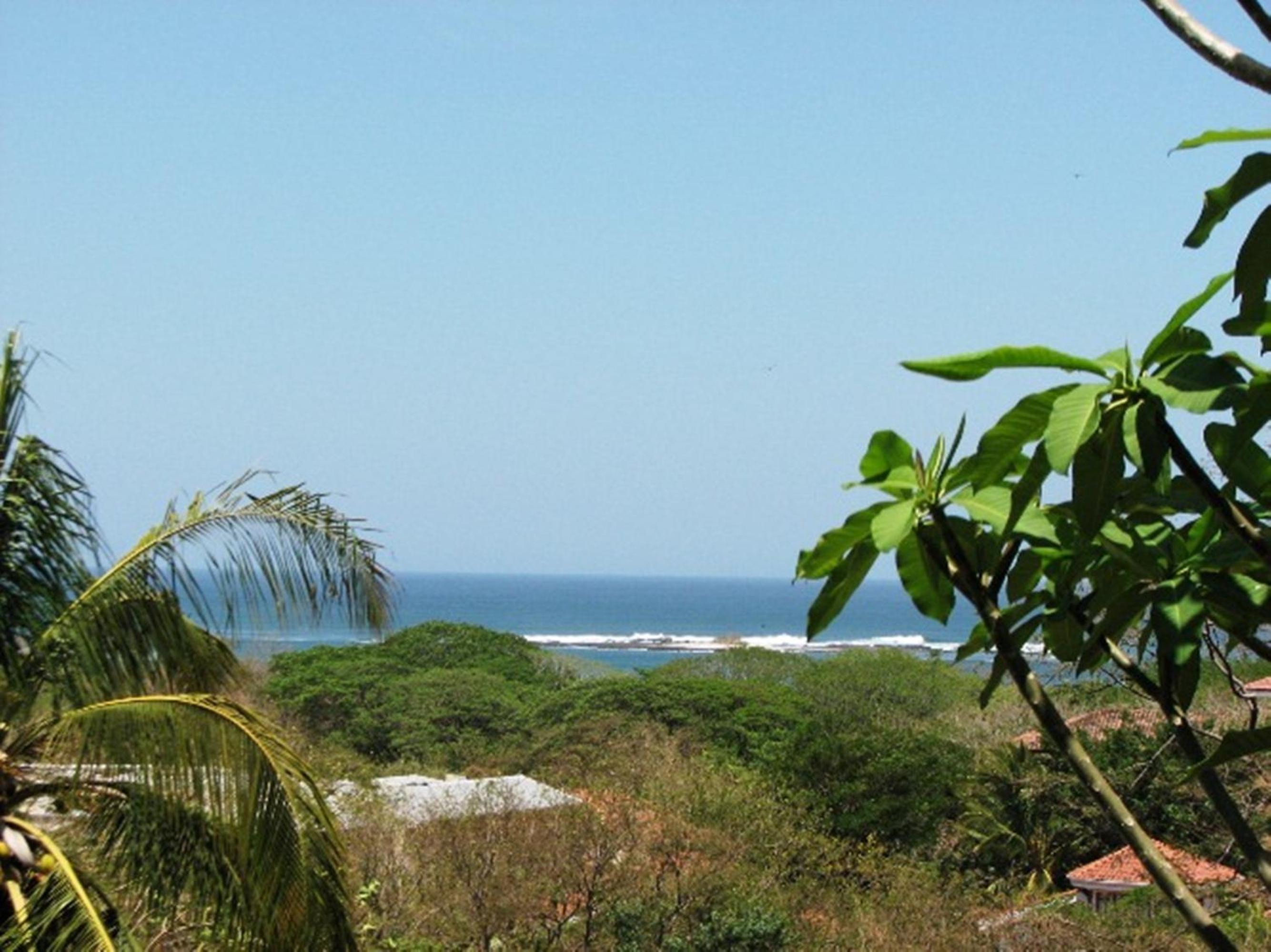 Bungalow with Sea View photo 2