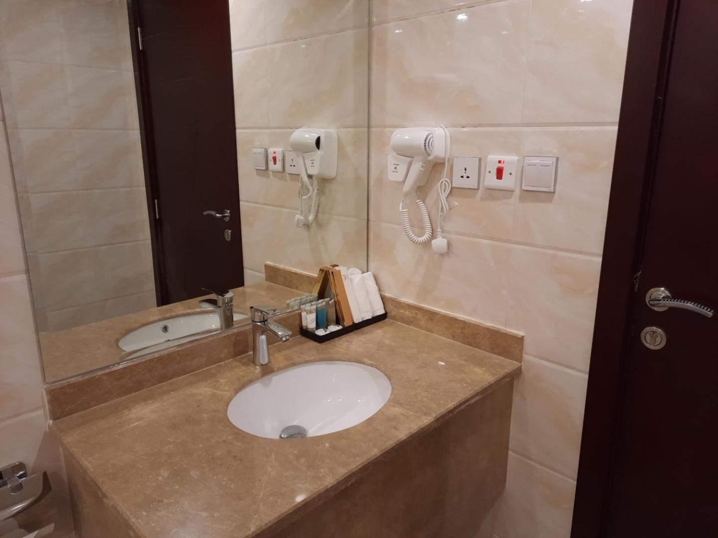 Superior Twin Room photo 2