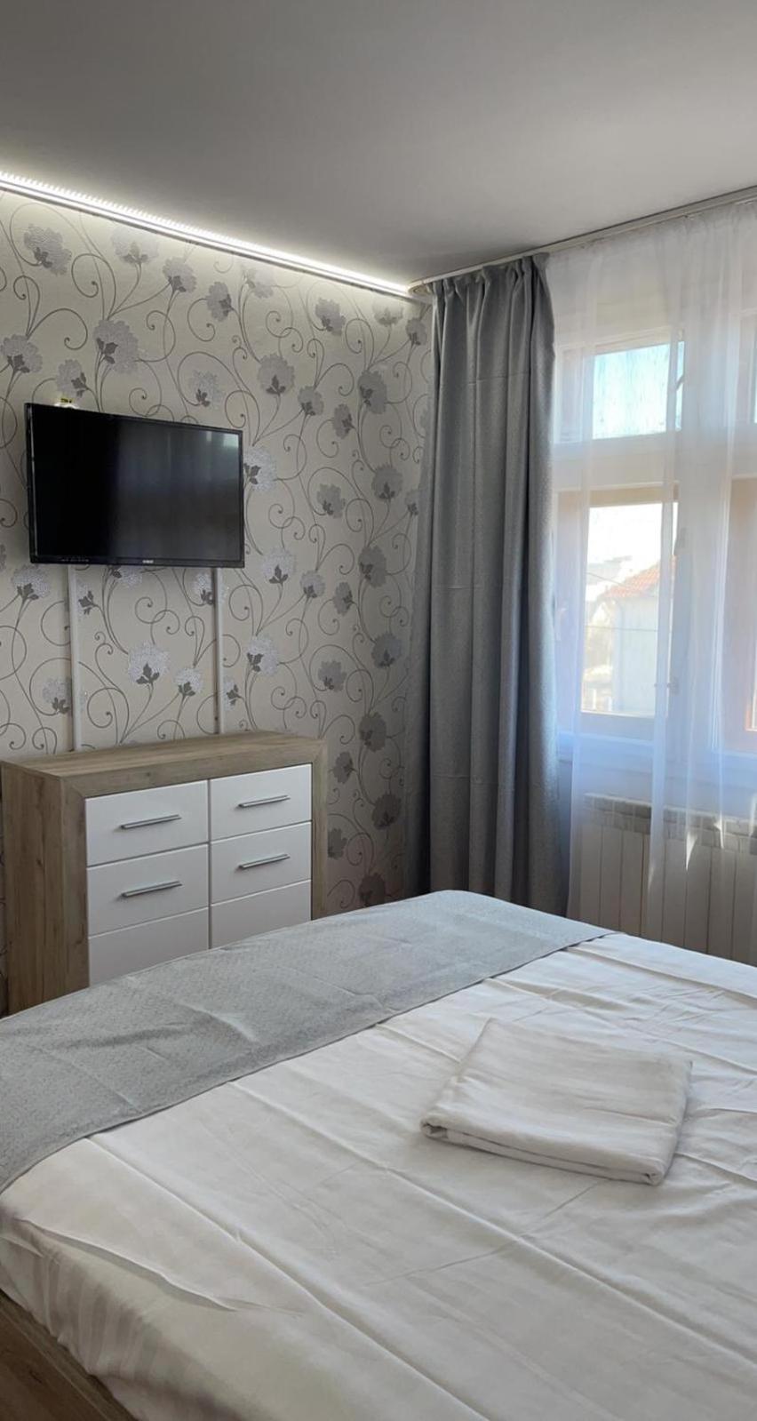 Double Room - Photo 1