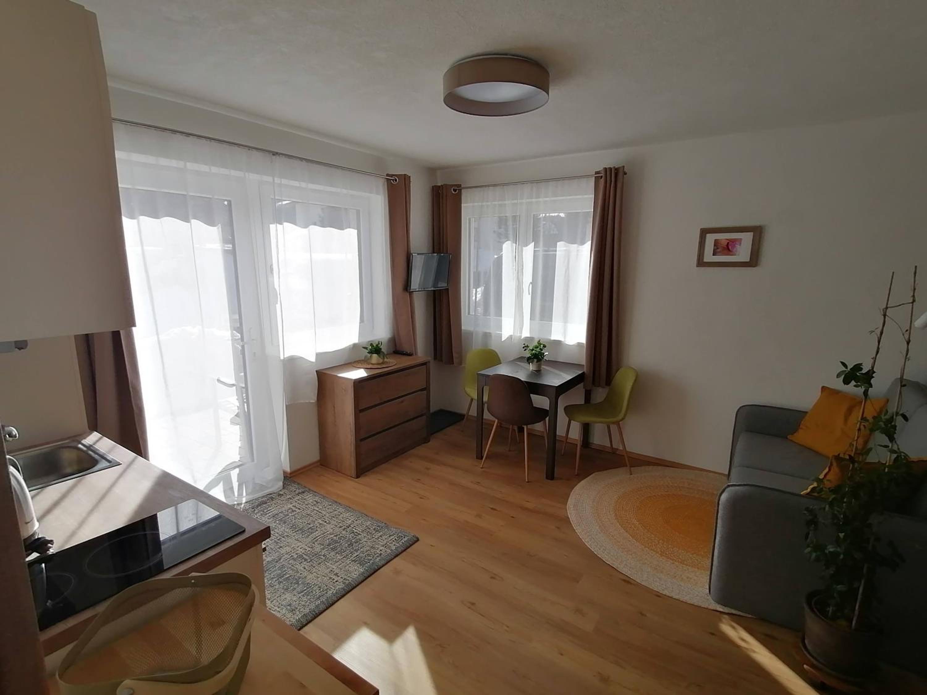 Apartment photo 3