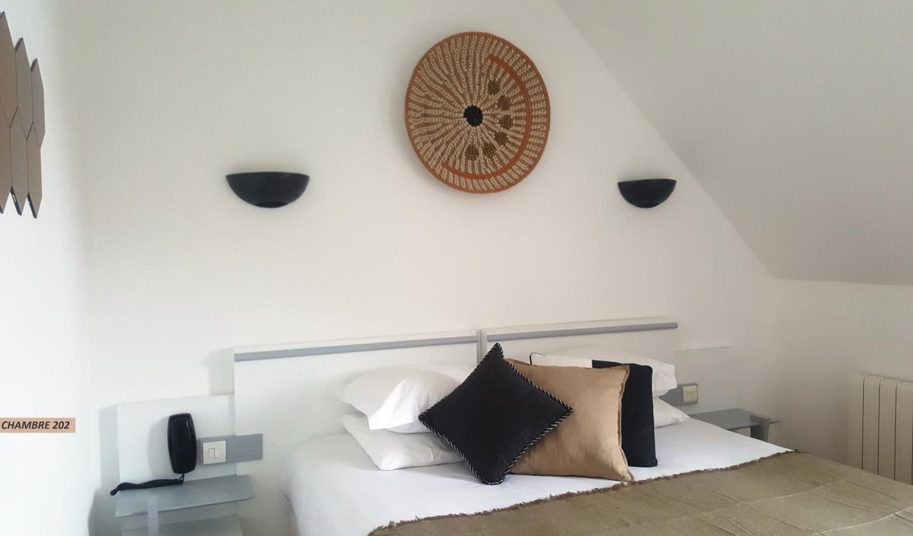 Superior Double or Twin Room with Village View - Photo 1
