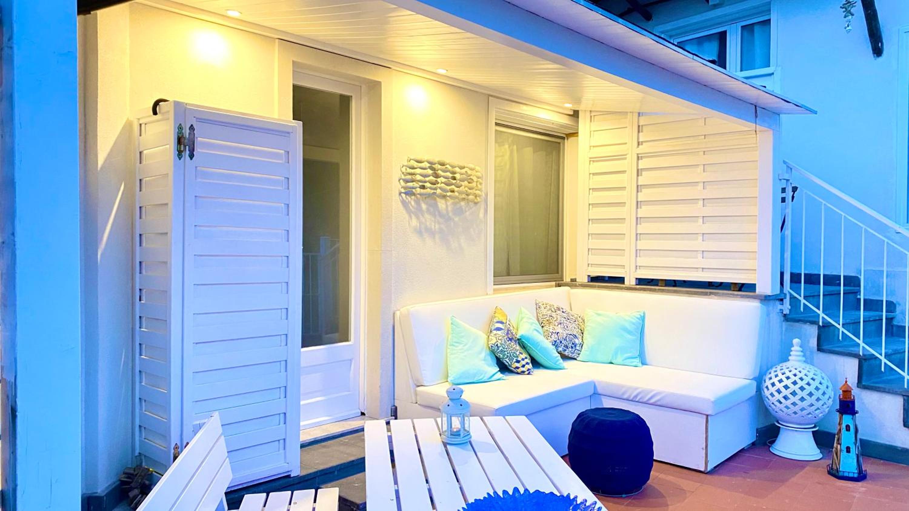 Apartment with Terrace photo 2
