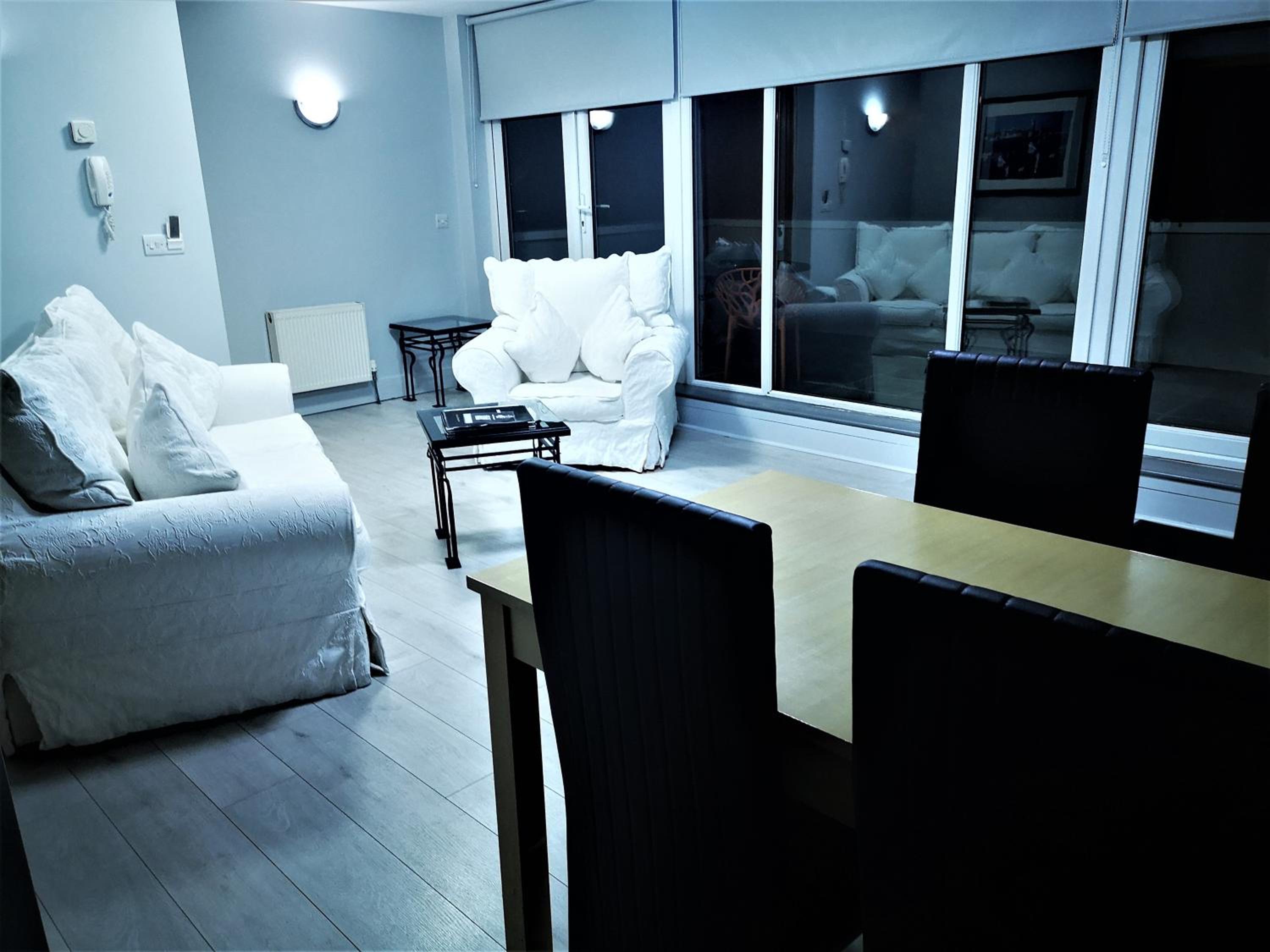 Apartment (2 Adults)