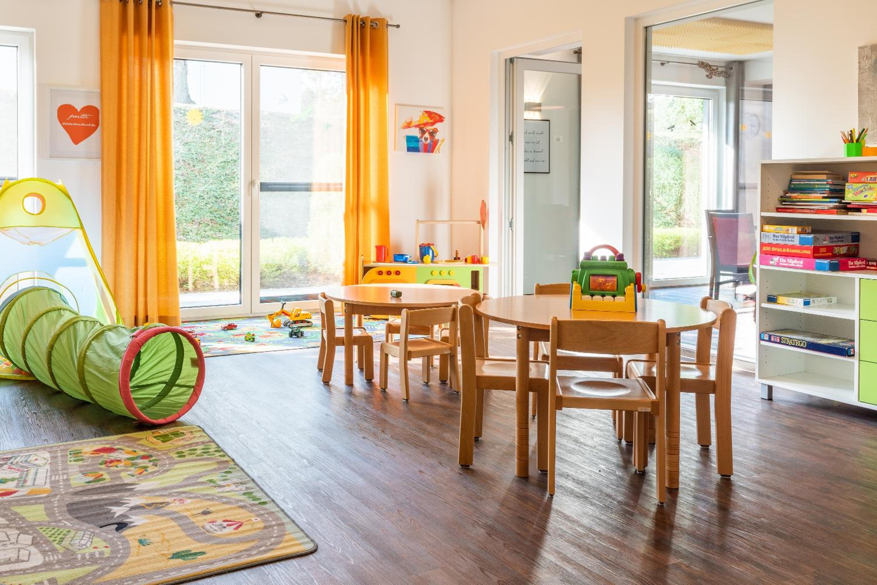 Three-Bedroom Apartment with Terrace photo 2