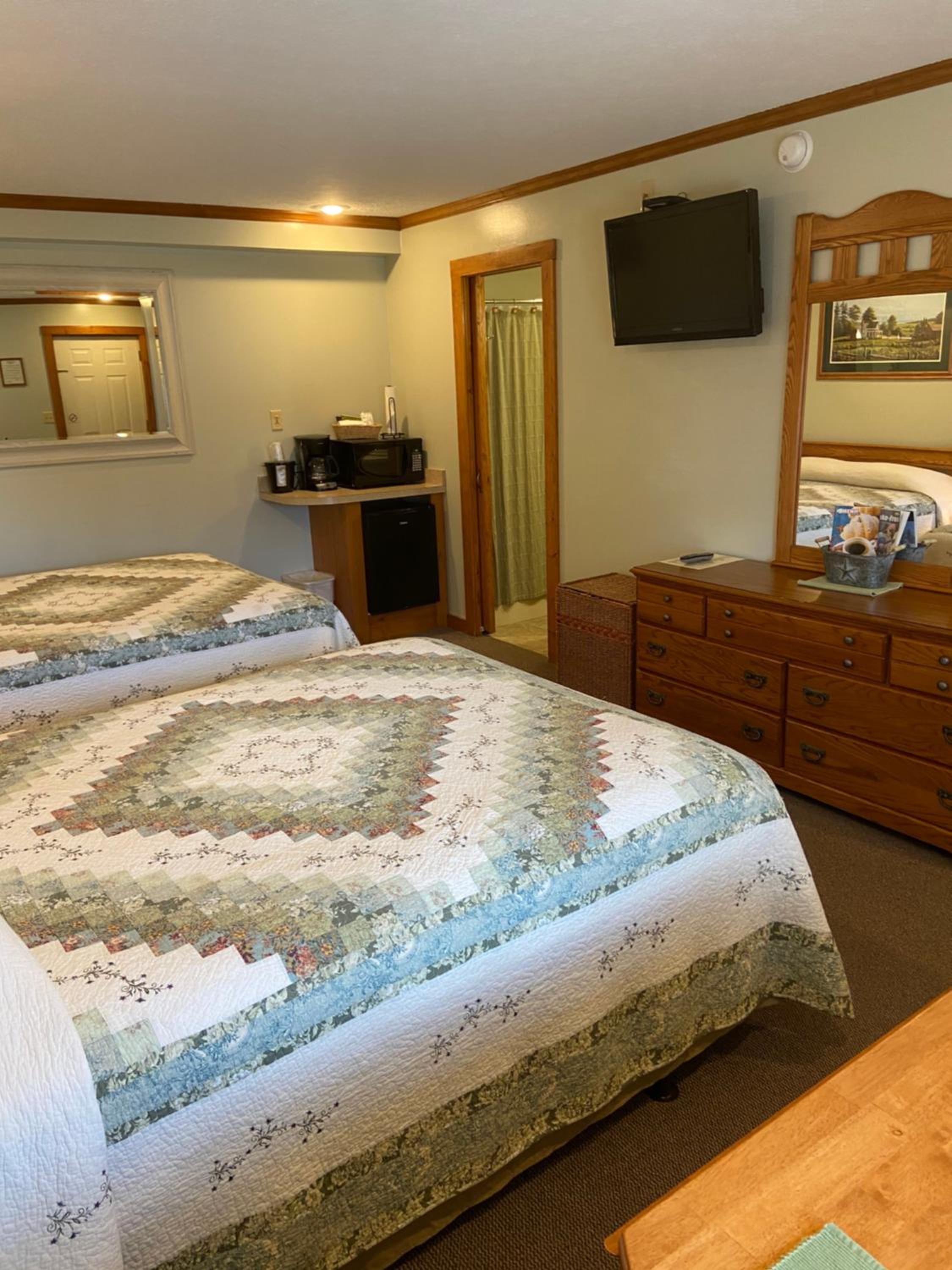 Standard Queen Room photo 1