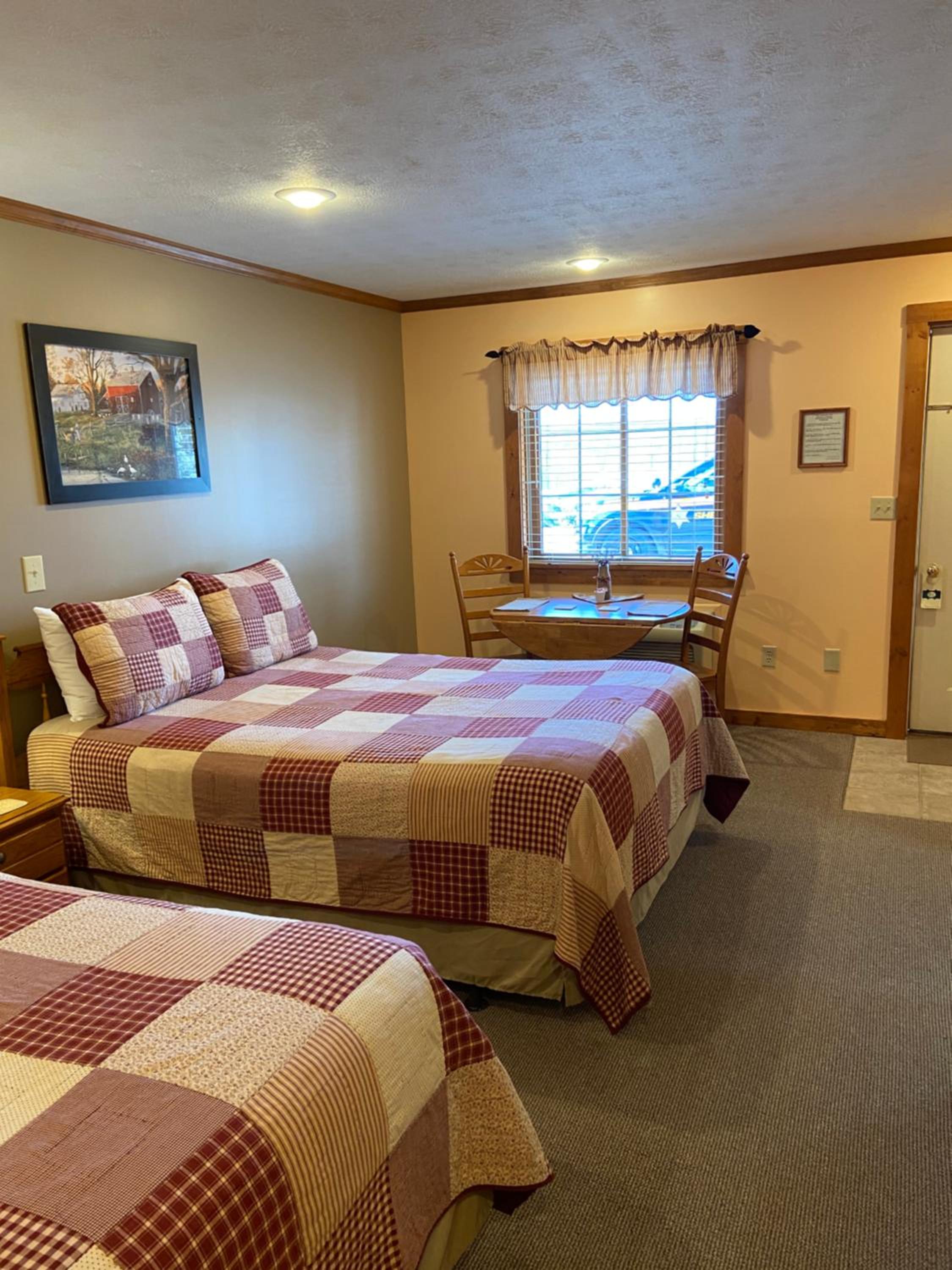 Standard Queen Room photo 2