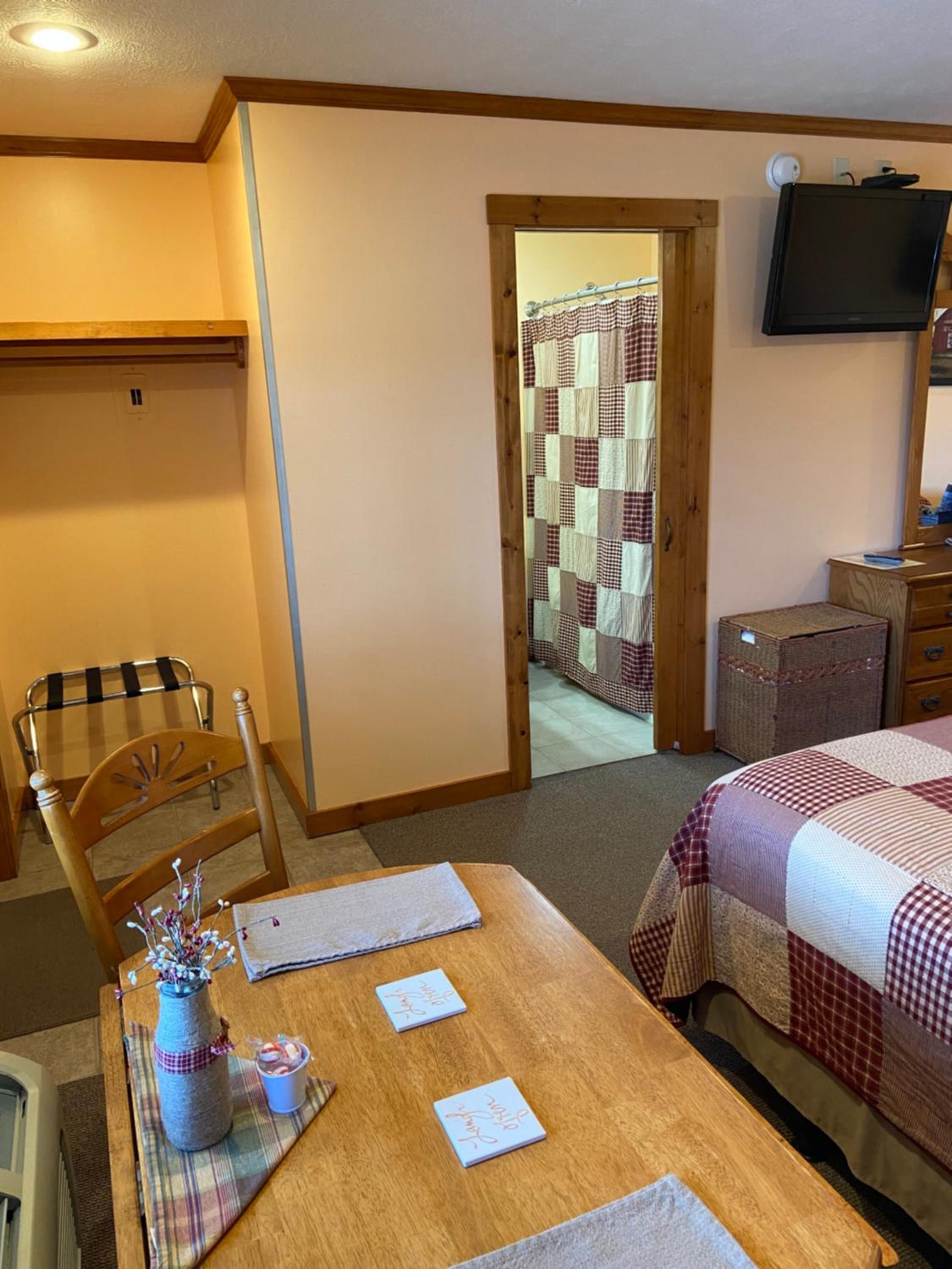 Standard Queen Room photo 3