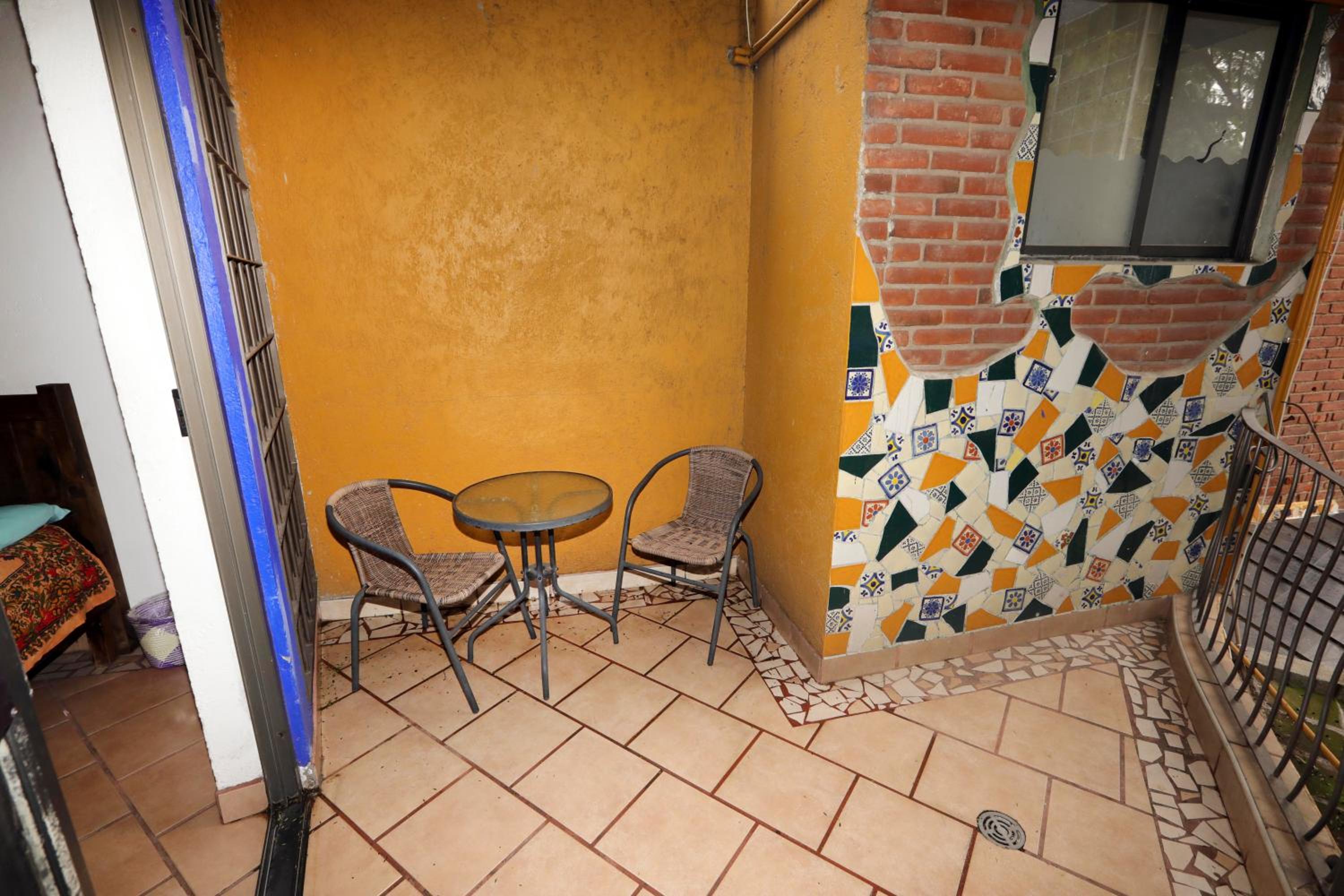 Apartment with Terrace - Photo 14